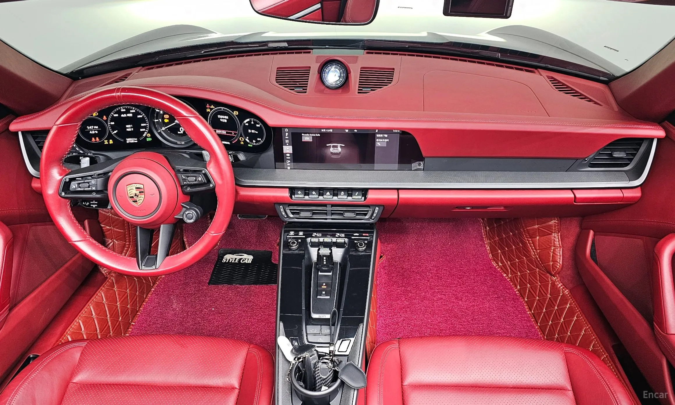 Porsche 911 (992) превью 7