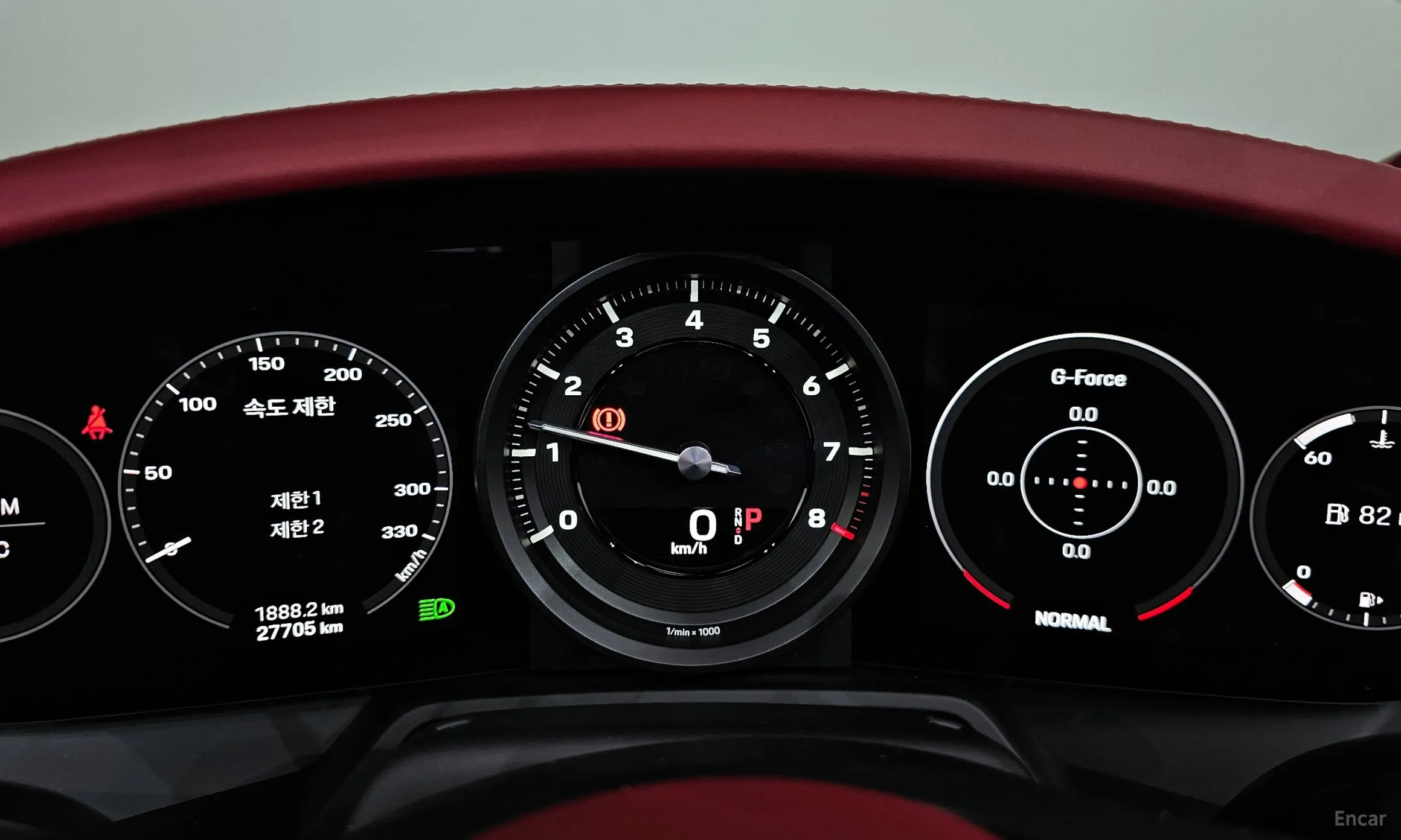Porsche 911 (992) превью 8