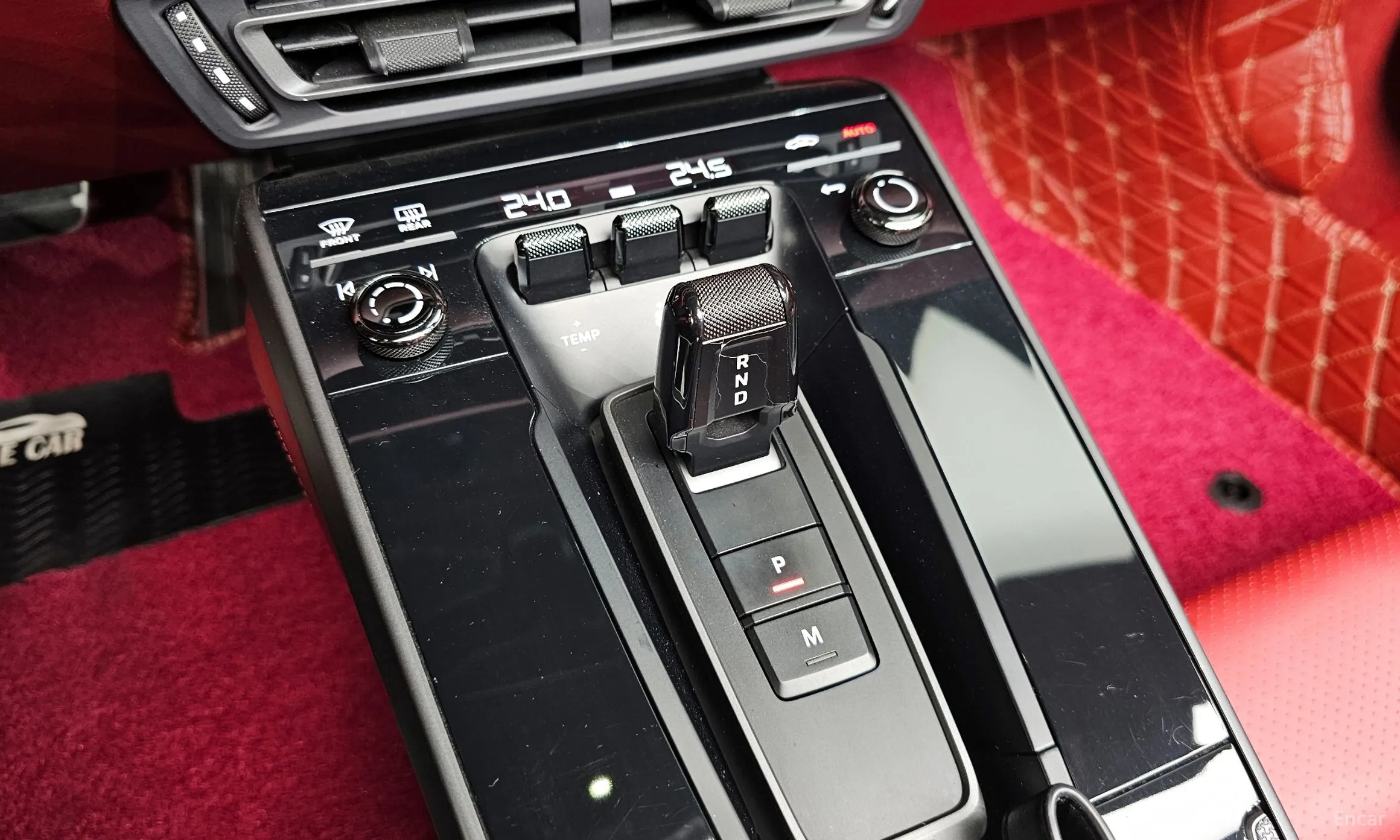 Porsche 911 (992) превью 9