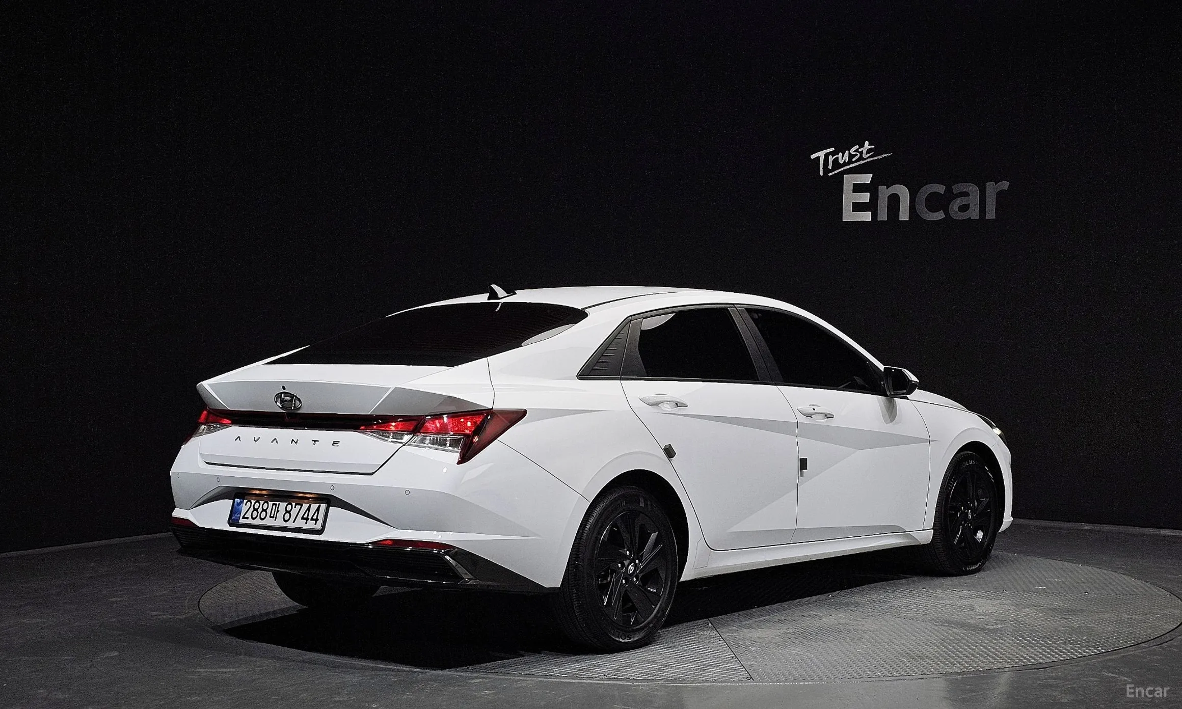 Hyundai Avante Hybrid (CN7)
