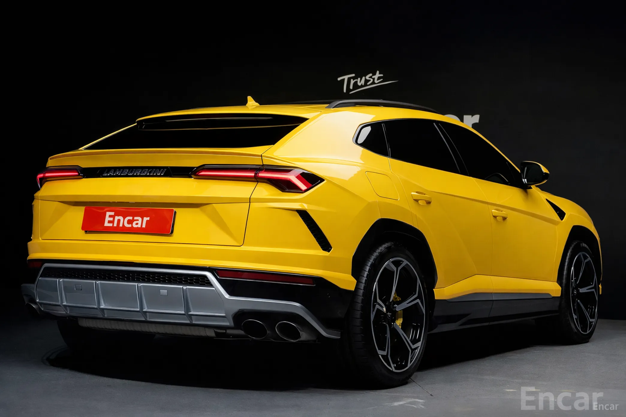 Lamborghini Urus превью 3