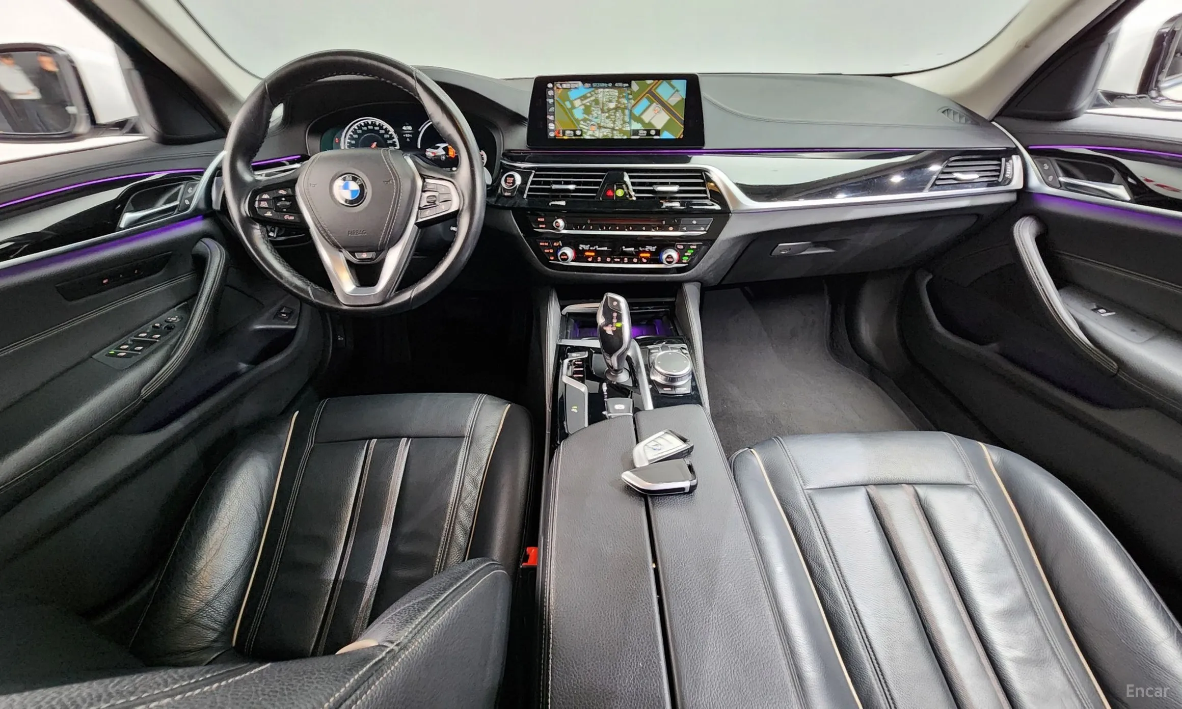 BMW 5 Series (G30) превью 7