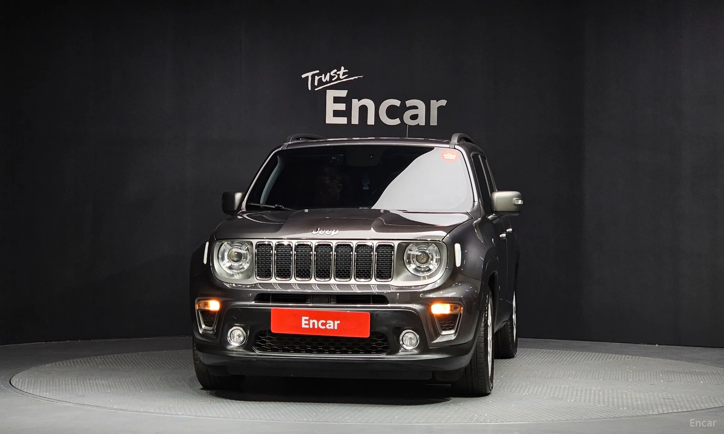 Jeep Renegade превью 3