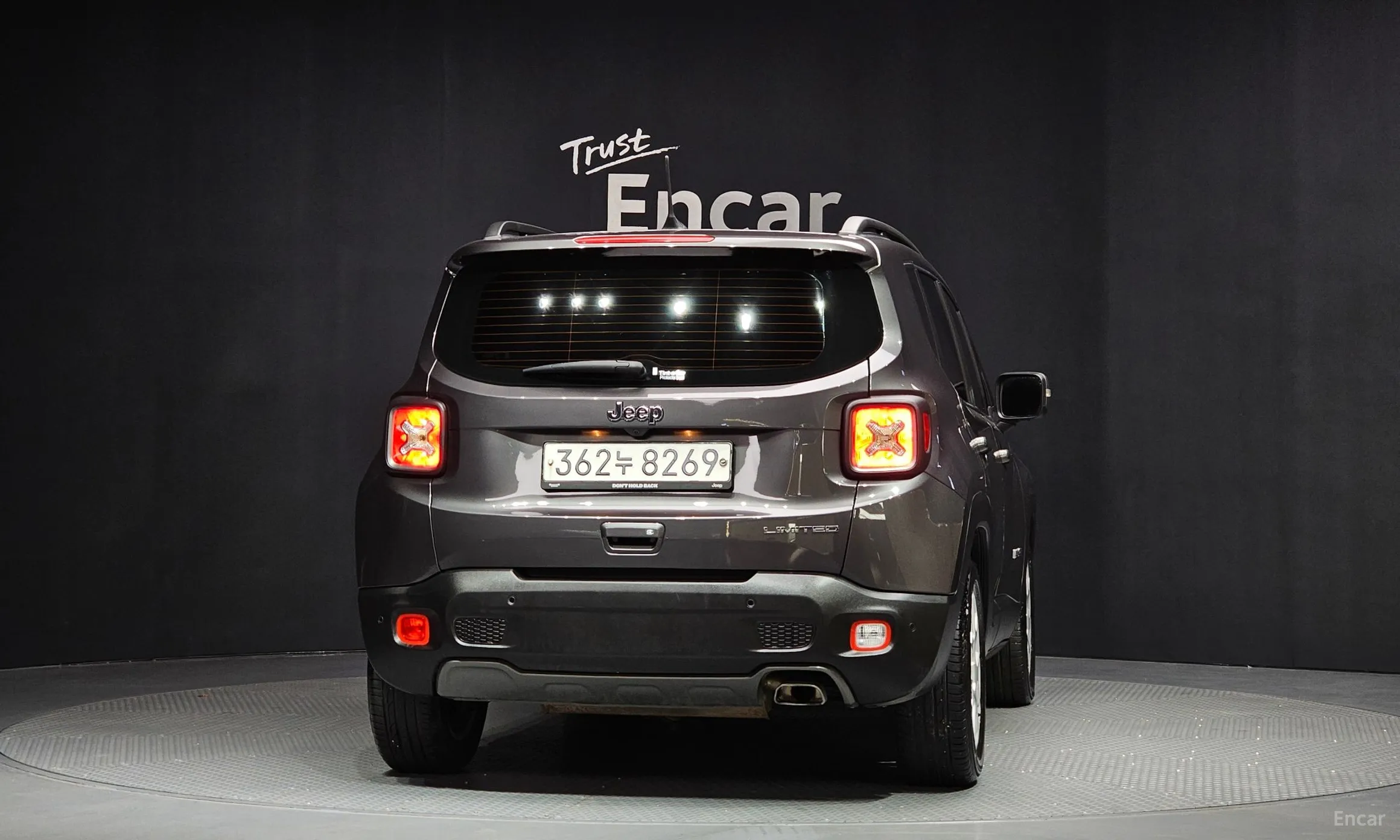 Jeep Renegade превью 4
