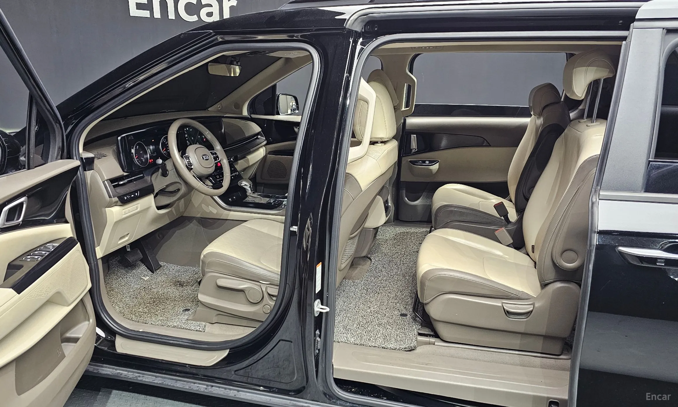 Kia Carnival Gen 4 превью 12