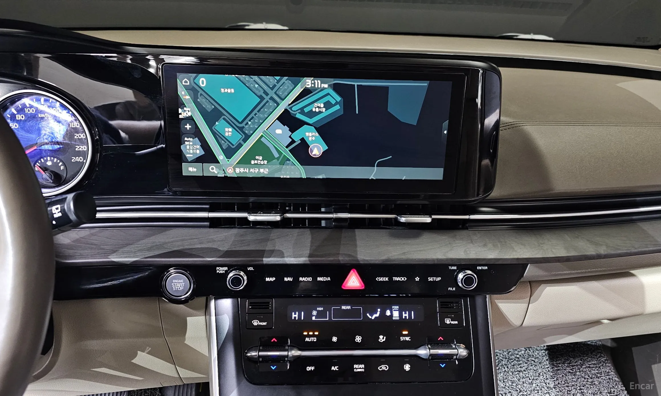 Kia Carnival Gen 4 превью 14