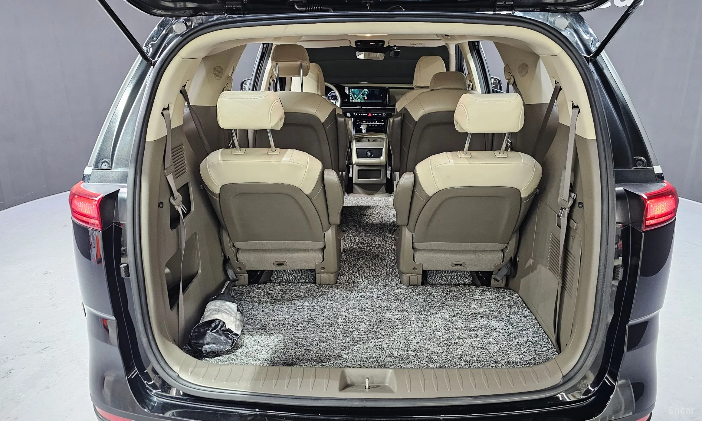 Kia Carnival Gen 4 превью 20