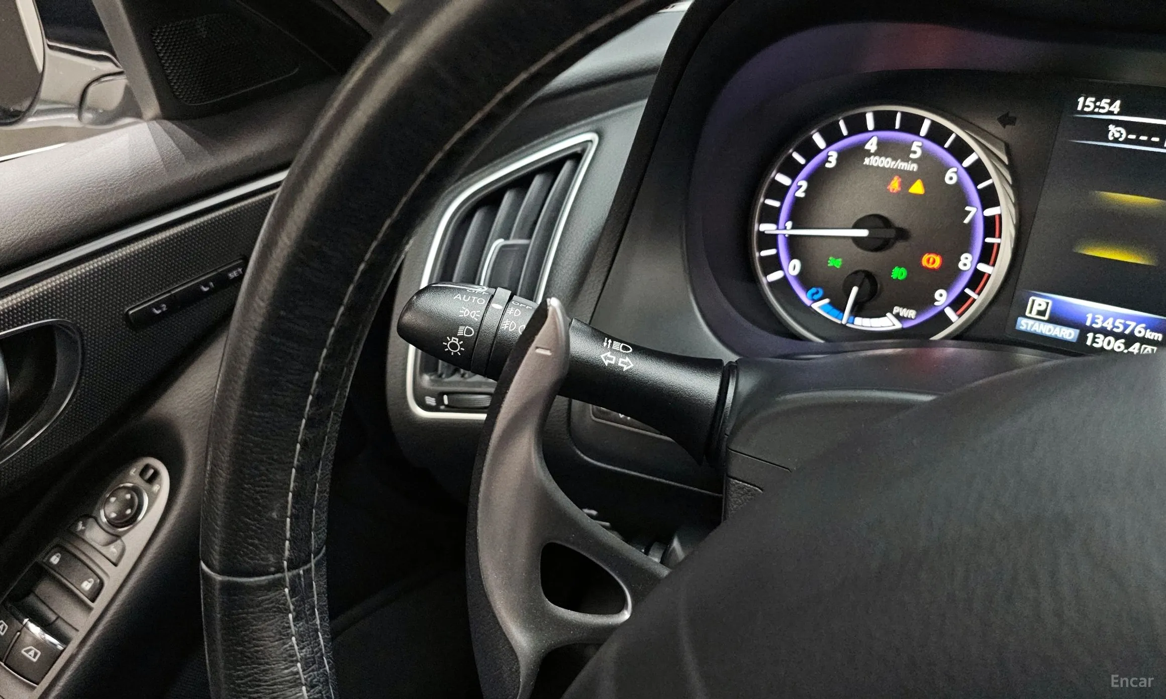 Infiniti Q50 превью 17
