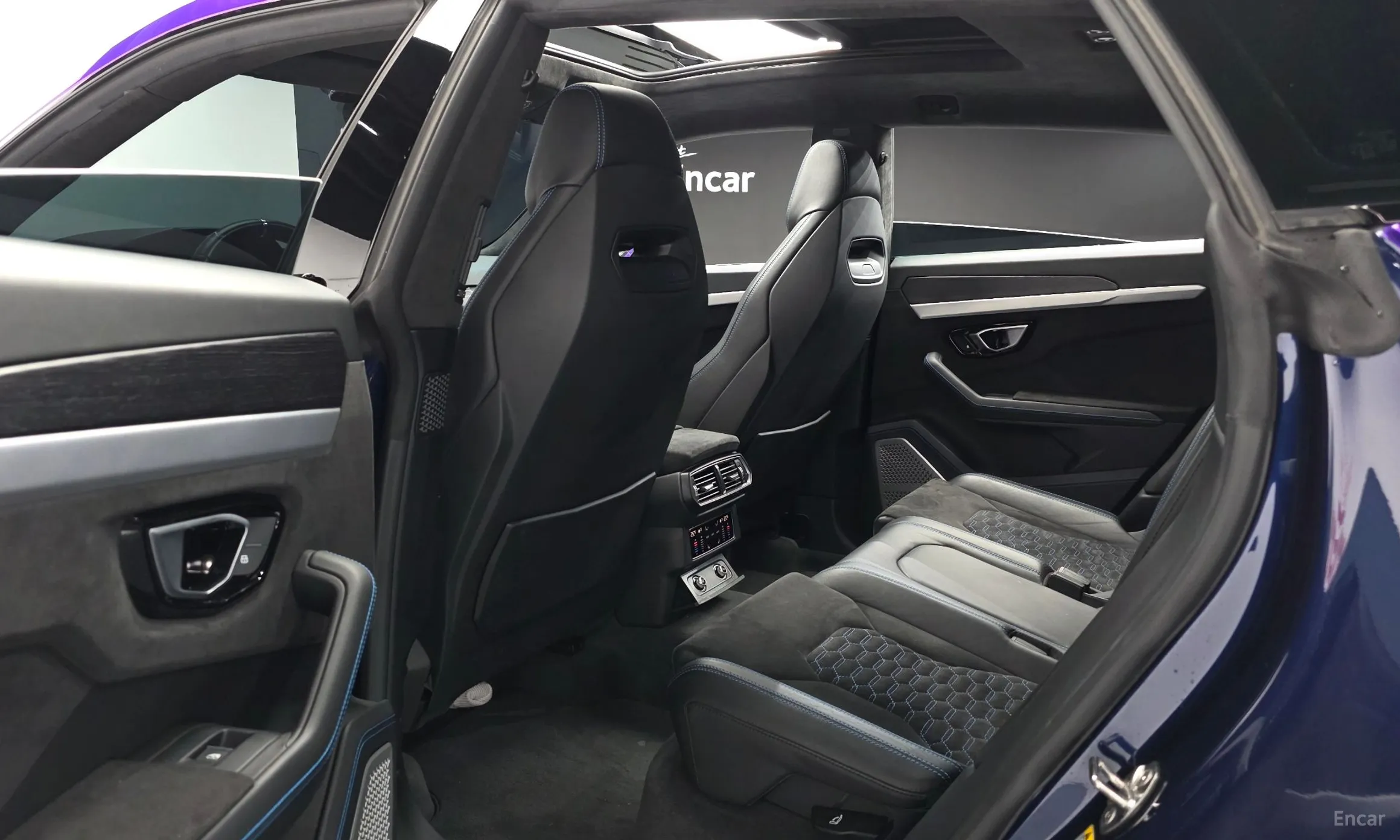 Lamborghini Urus превью 12