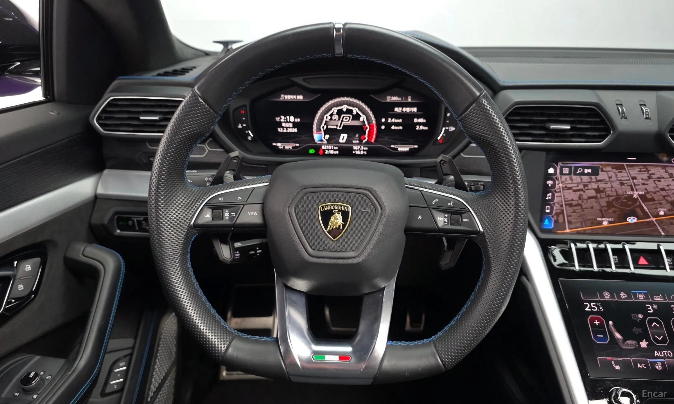 Lamborghini Urus превью 13