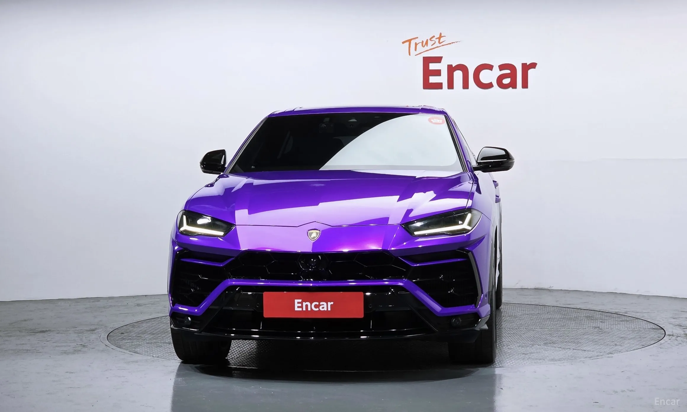 Lamborghini Urus превью 3