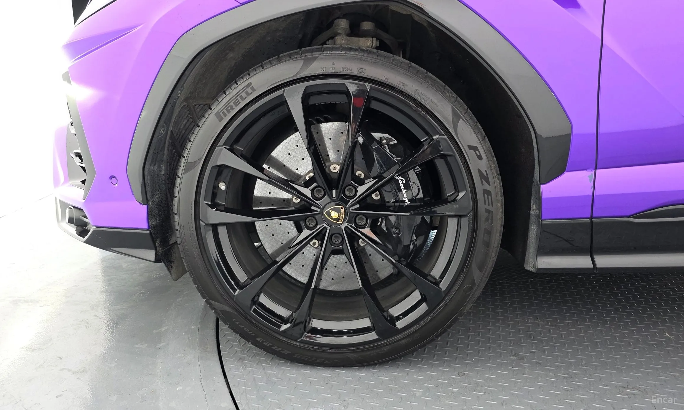 Lamborghini Urus превью 5
