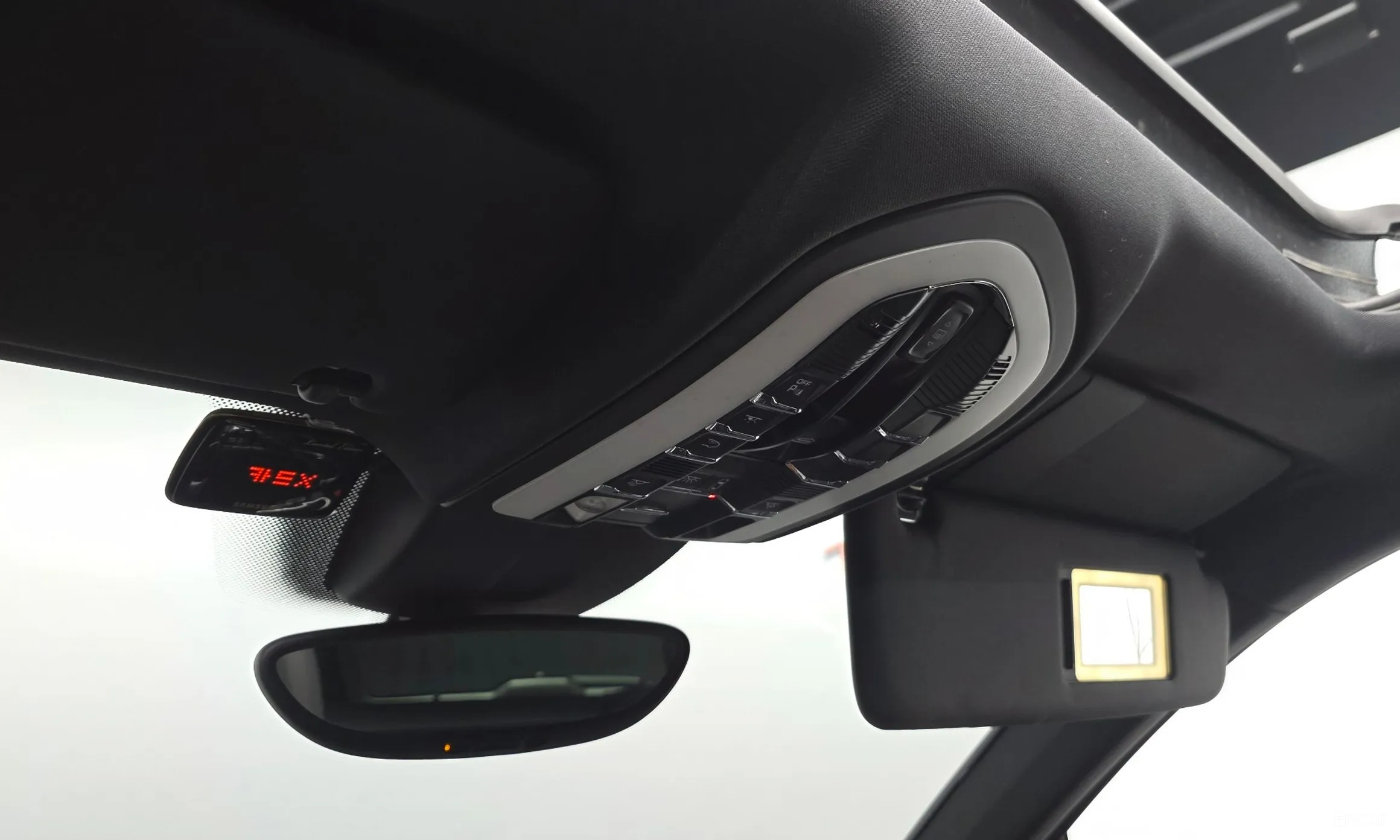Porsche New Cayenne превью 16