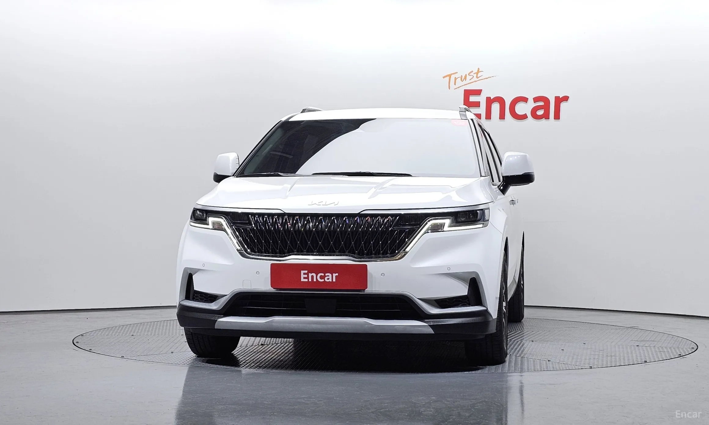 Kia Carnival Gen 4 превью 3