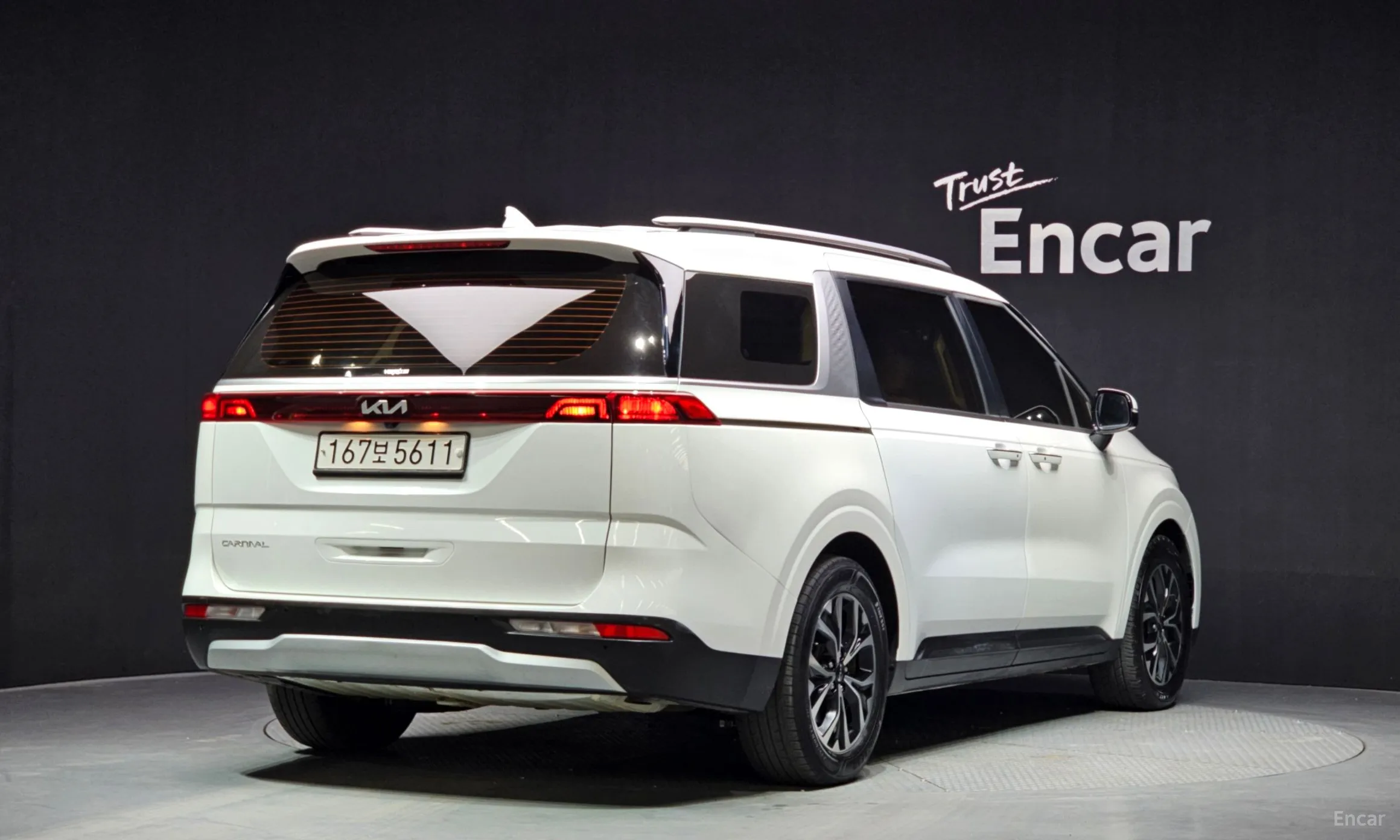 Kia Carnival Gen 4 превью 2