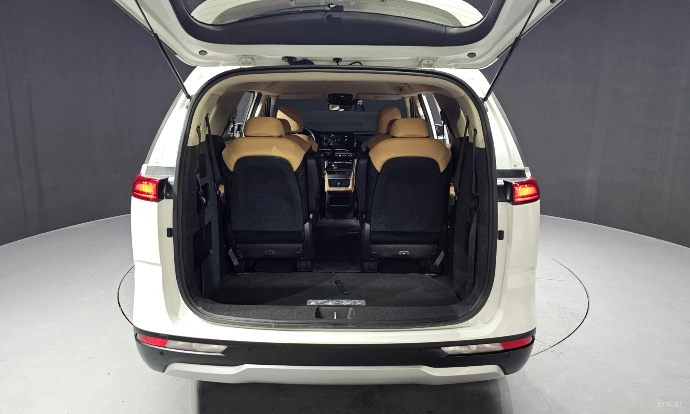 Kia Carnival Gen 4 превью 20