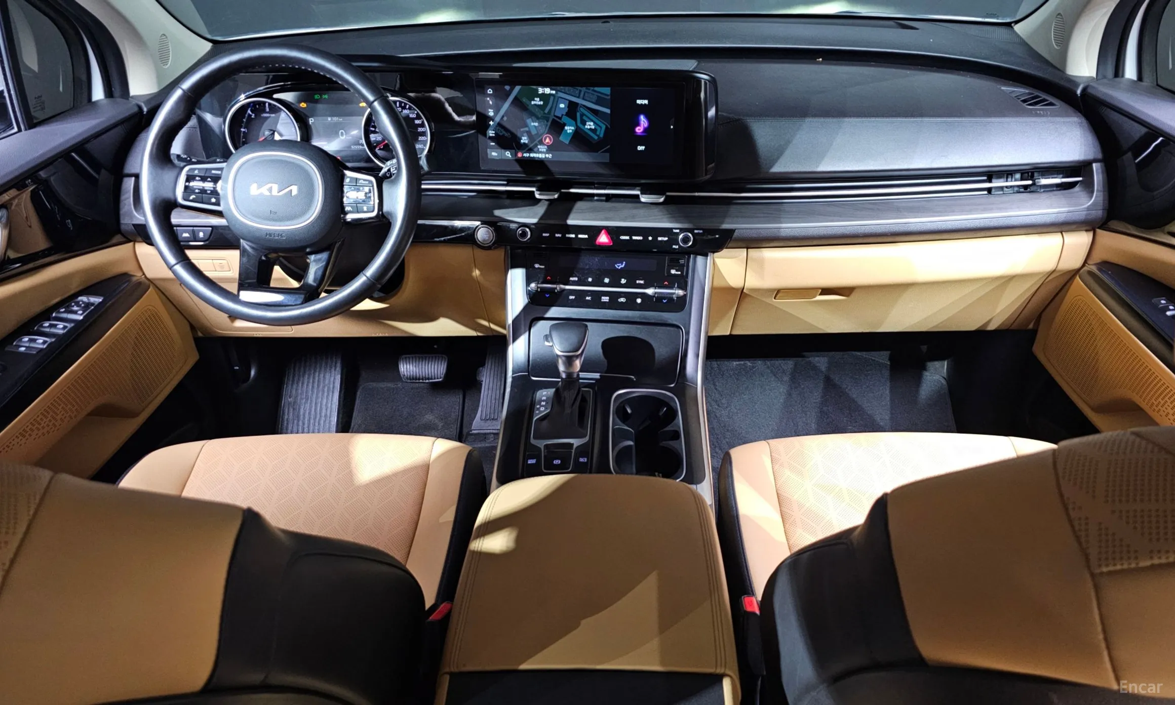 Kia Carnival Gen 4 превью 7