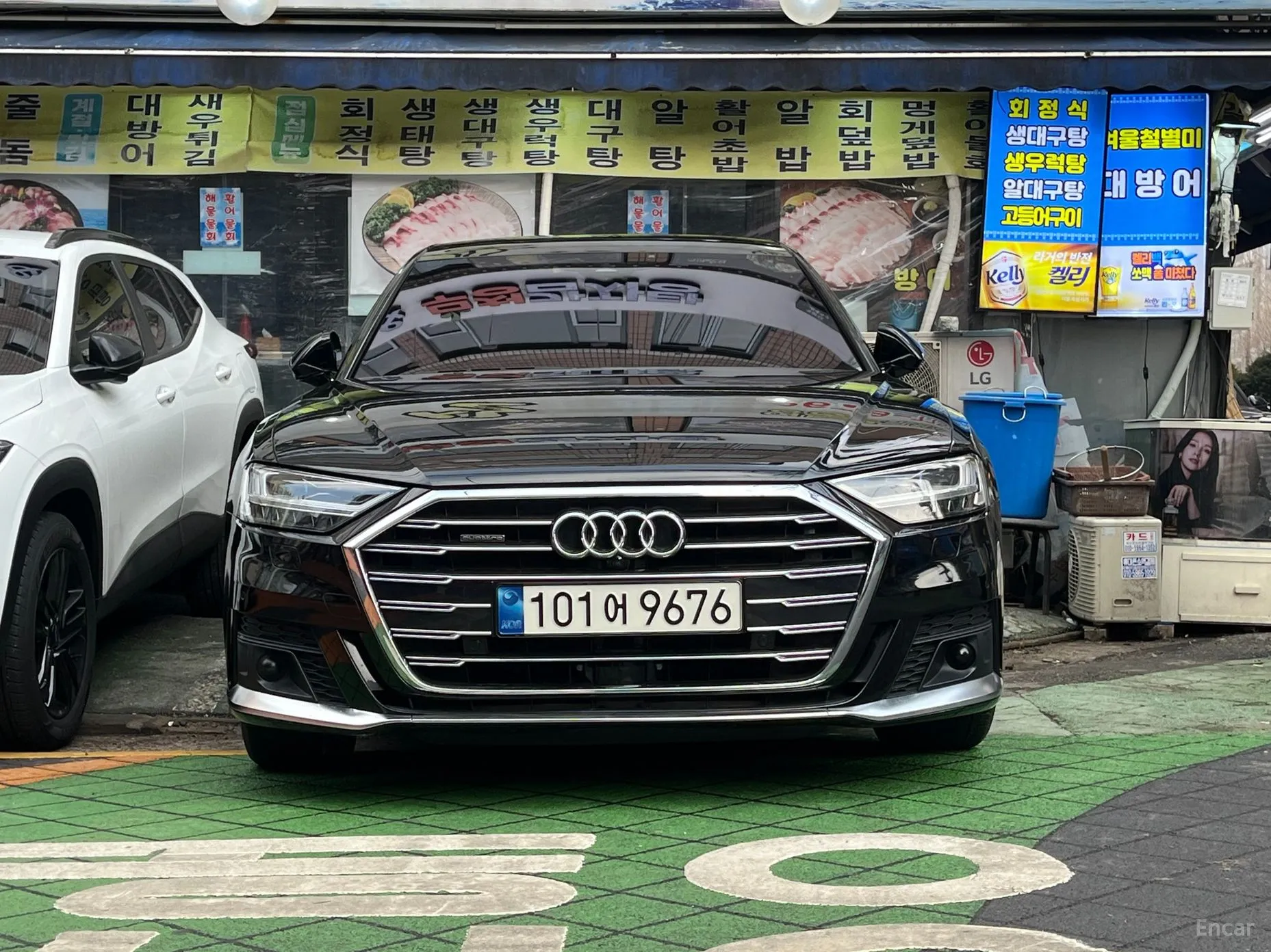Audi A8 (D5)