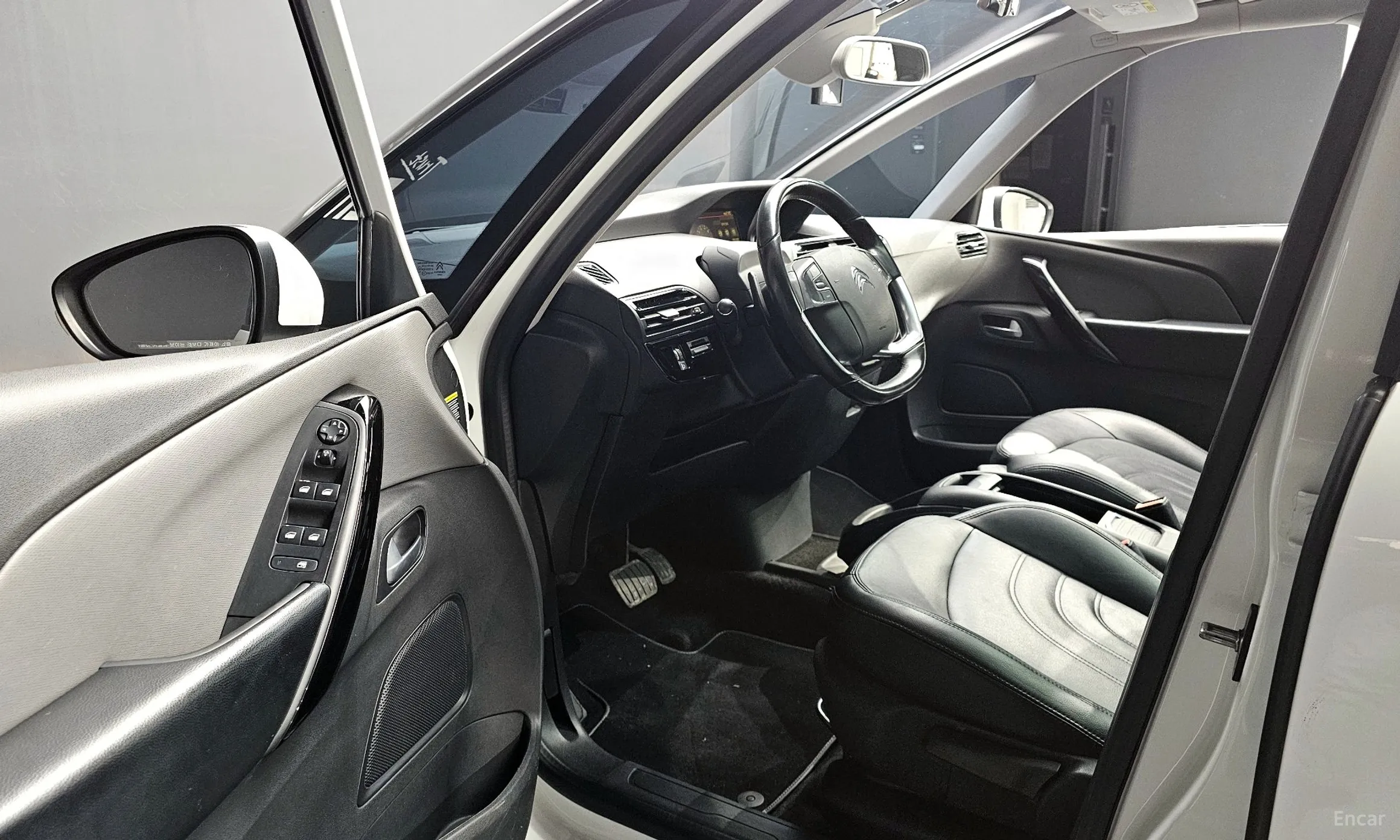 Citroën/DS Grand C4 Picasso превью 12