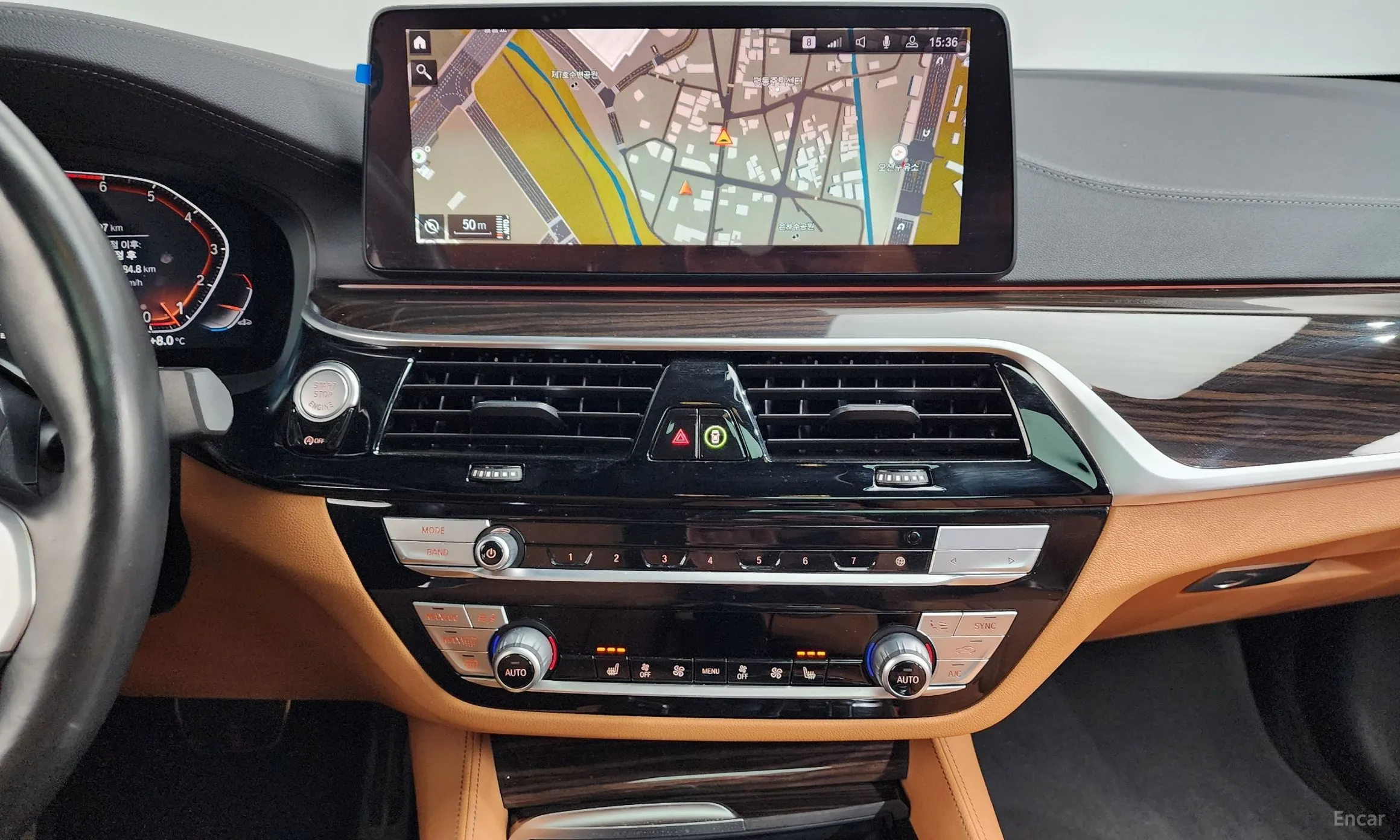 BMW 5 Series (G30) превью 14