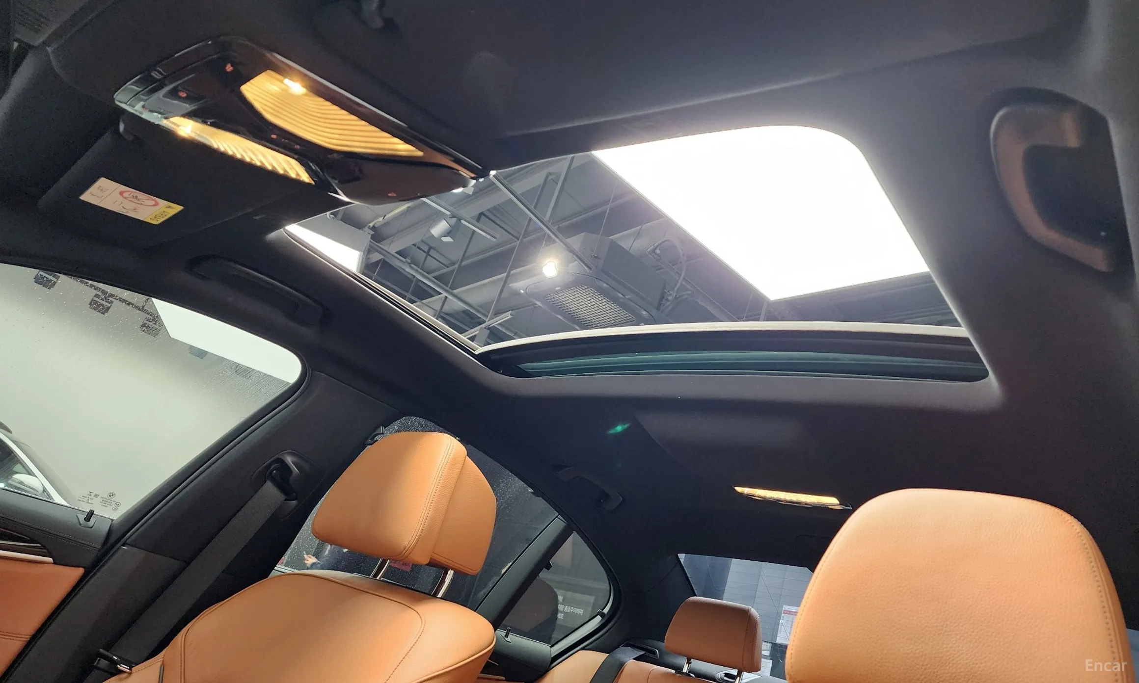 BMW 5 Series (G30) превью 18