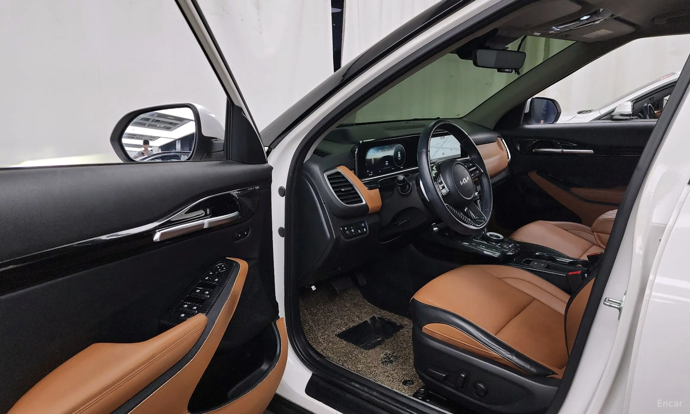 Kia Seltos превью 10