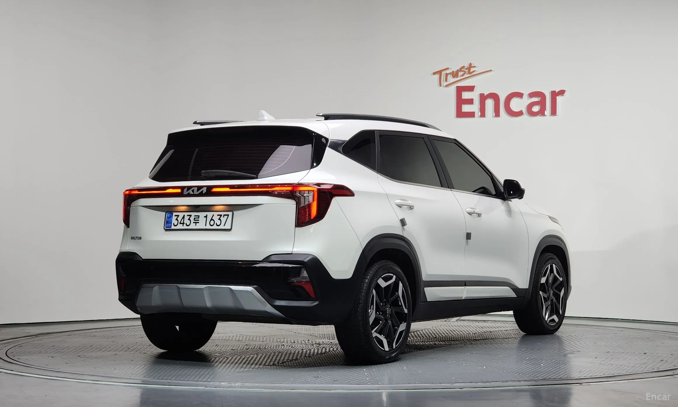 Kia Seltos превью 2