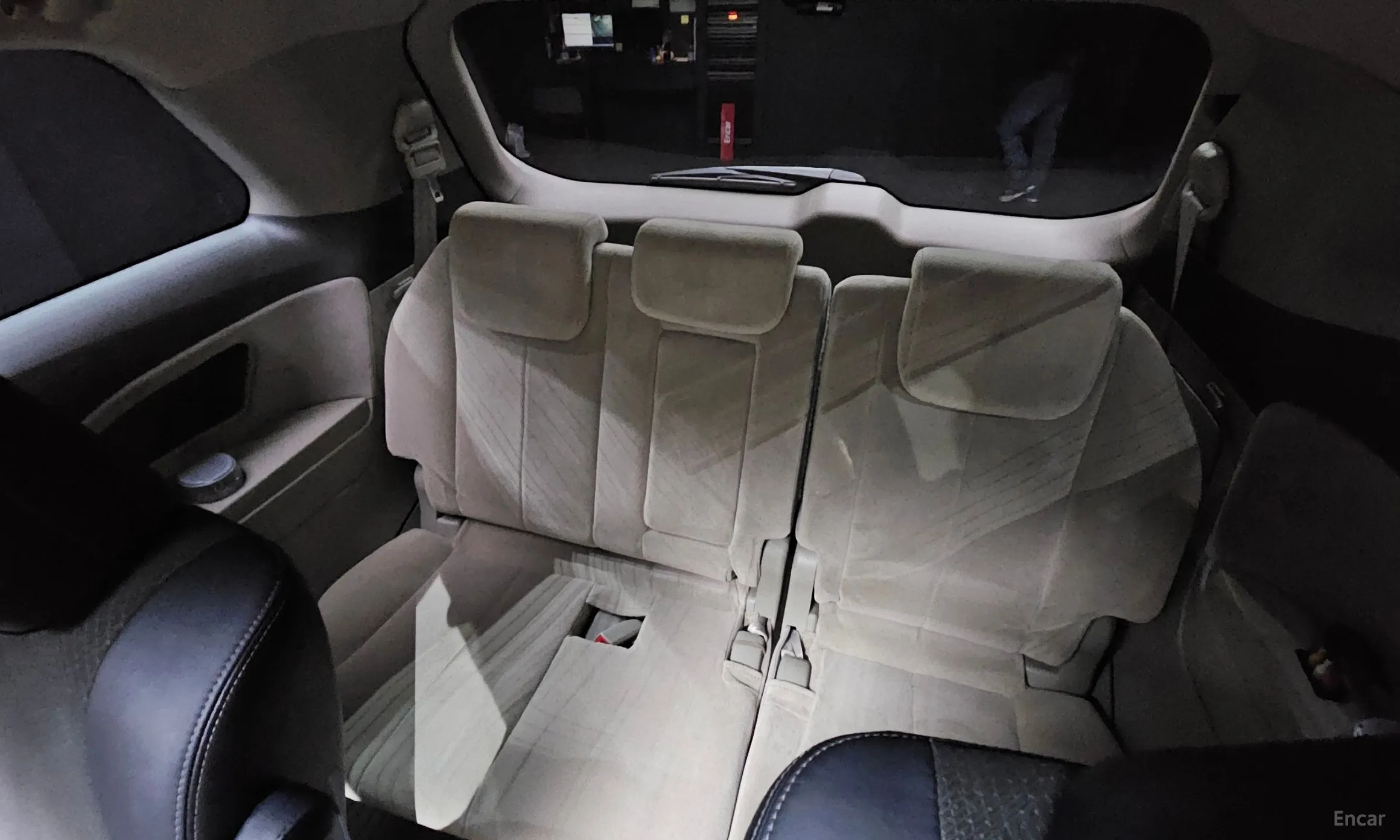 Toyota Estima превью 17
