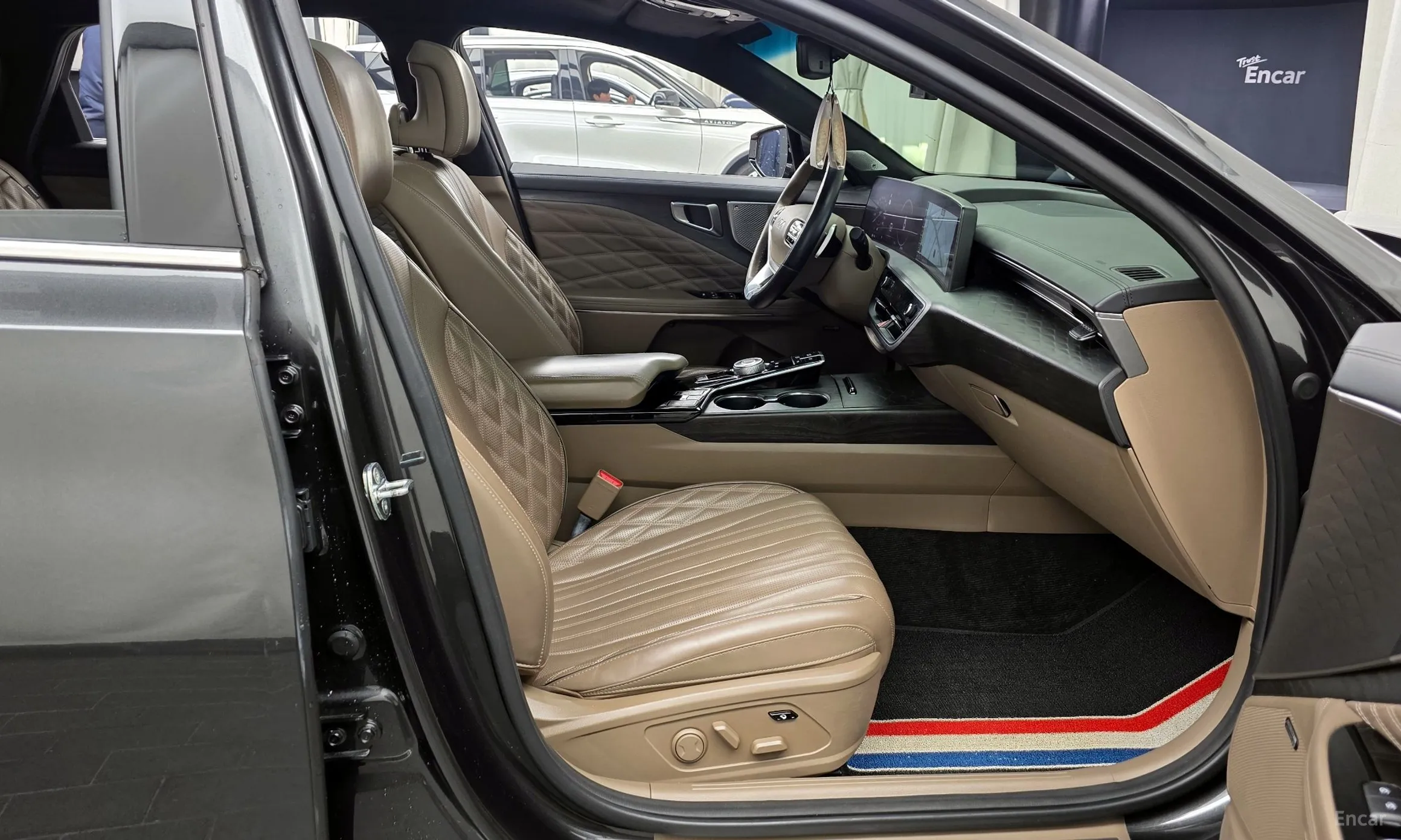 Kia K8 превью 11