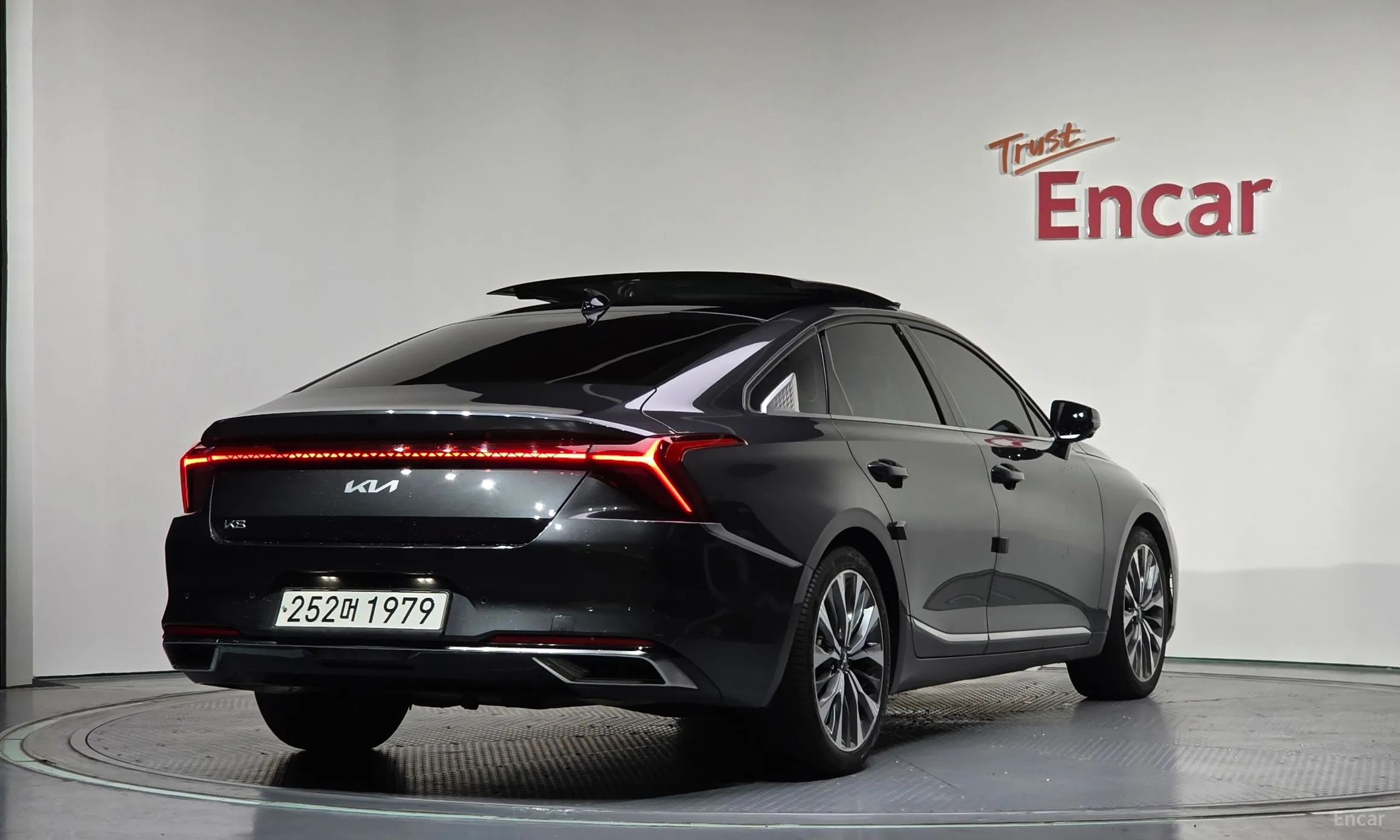 Kia K8