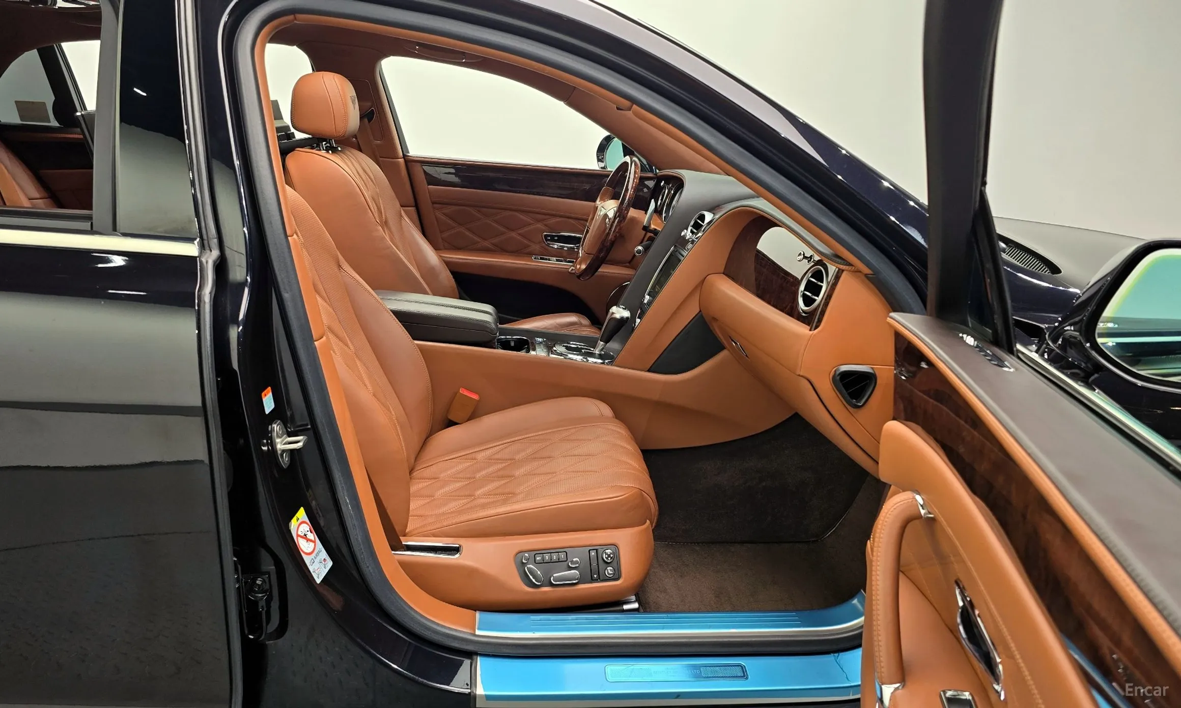 Bentley Flying Spur 2nd Generation превью 10