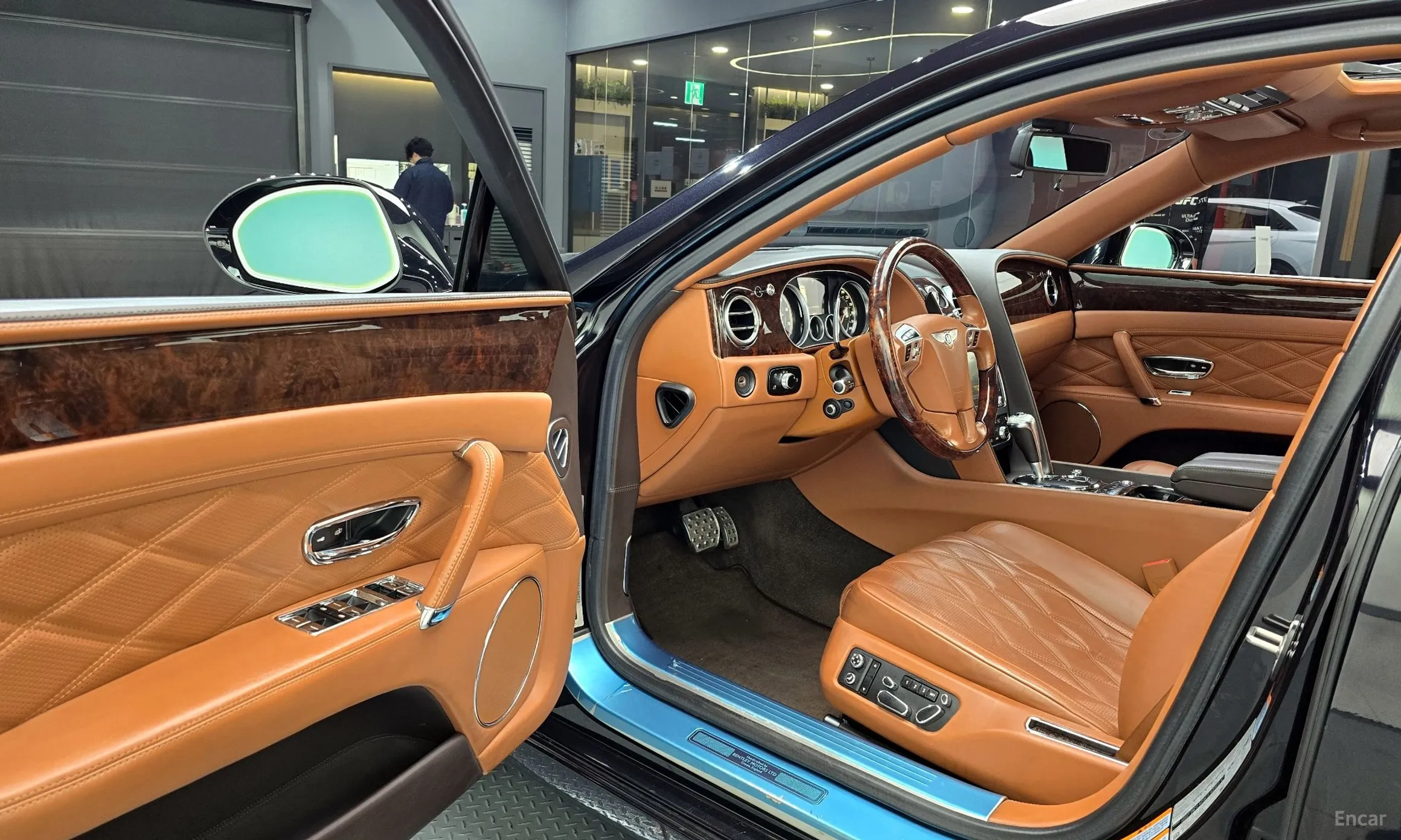 Bentley Flying Spur 2nd Generation превью 11