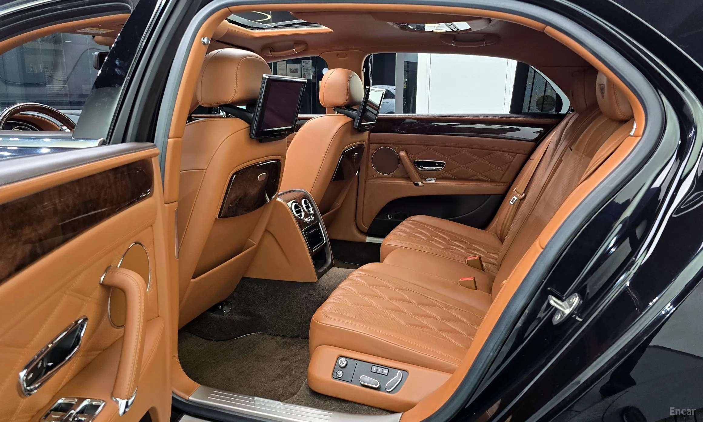 Bentley Flying Spur 2nd Generation превью 13