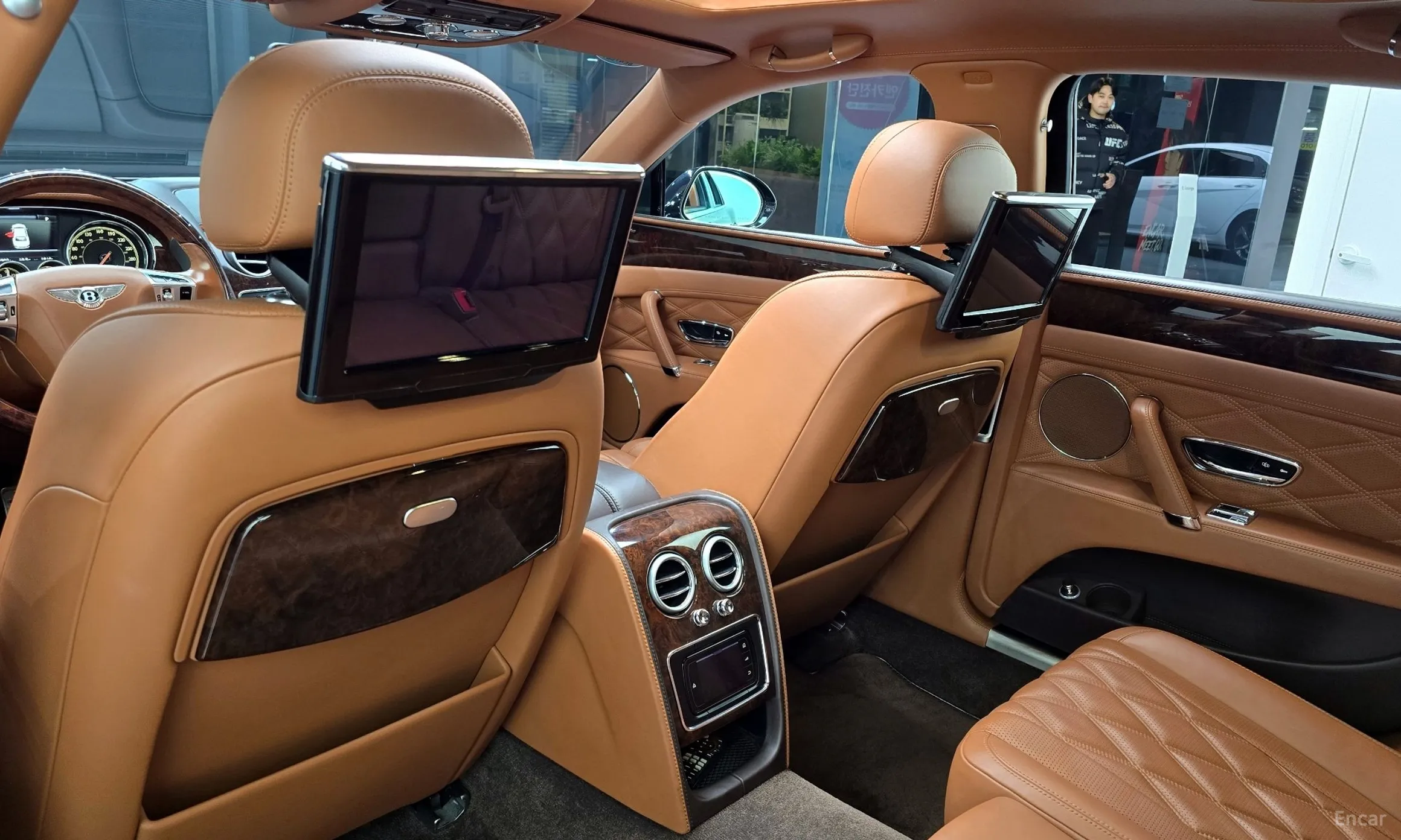 Bentley Flying Spur 2nd Generation превью 18