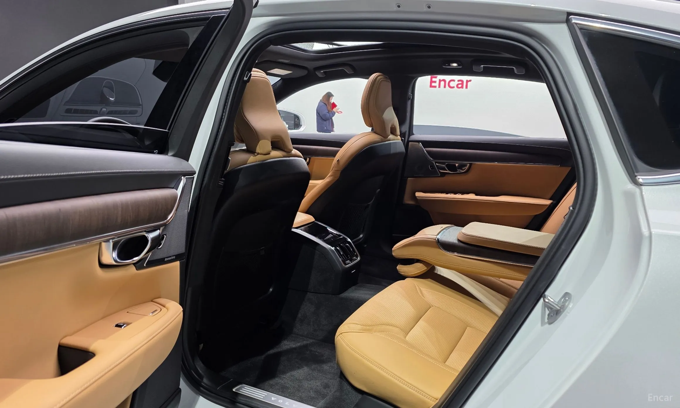 Volvo S90 превью 12