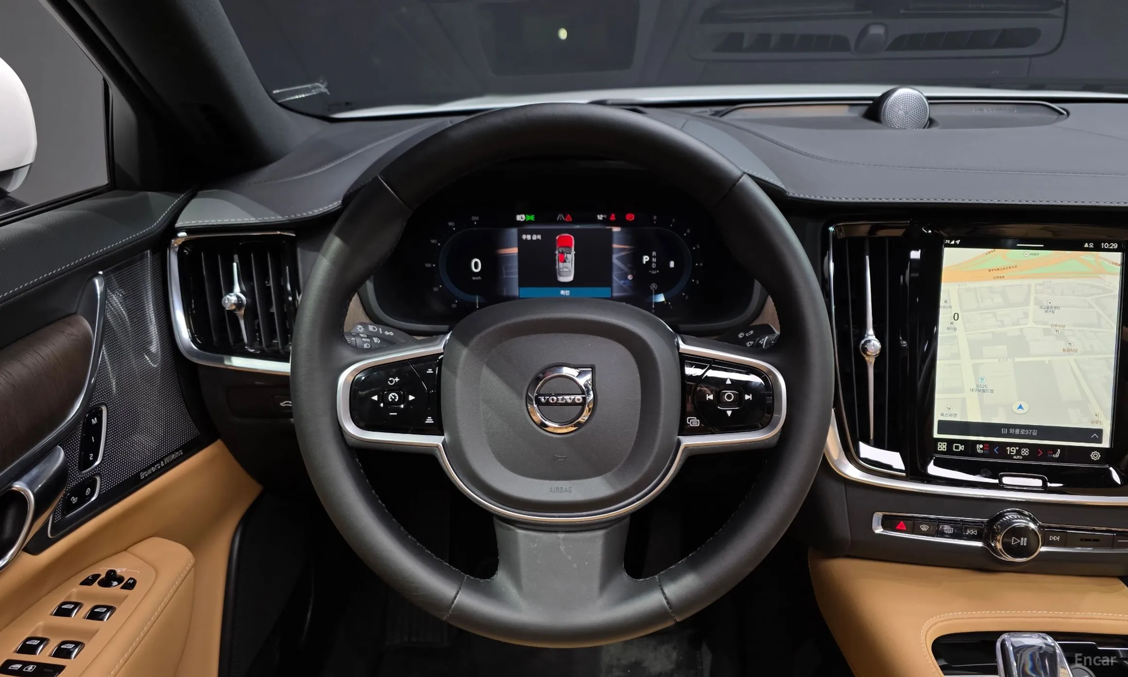 Volvo S90 превью 13