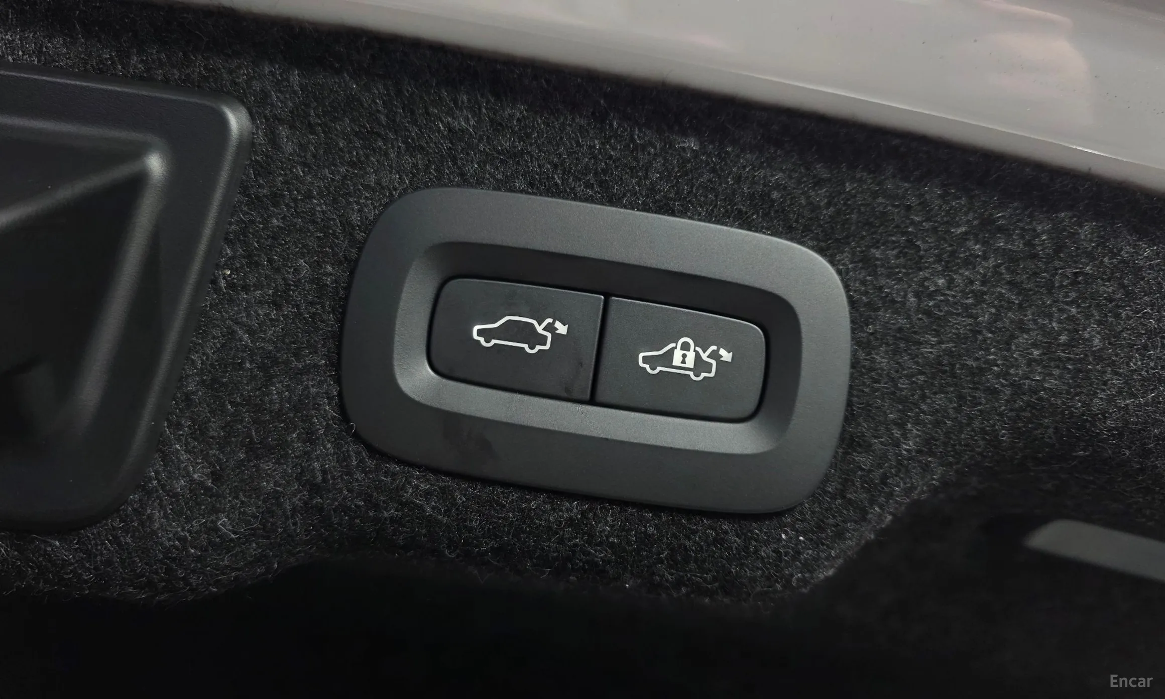 Volvo S90 превью 17