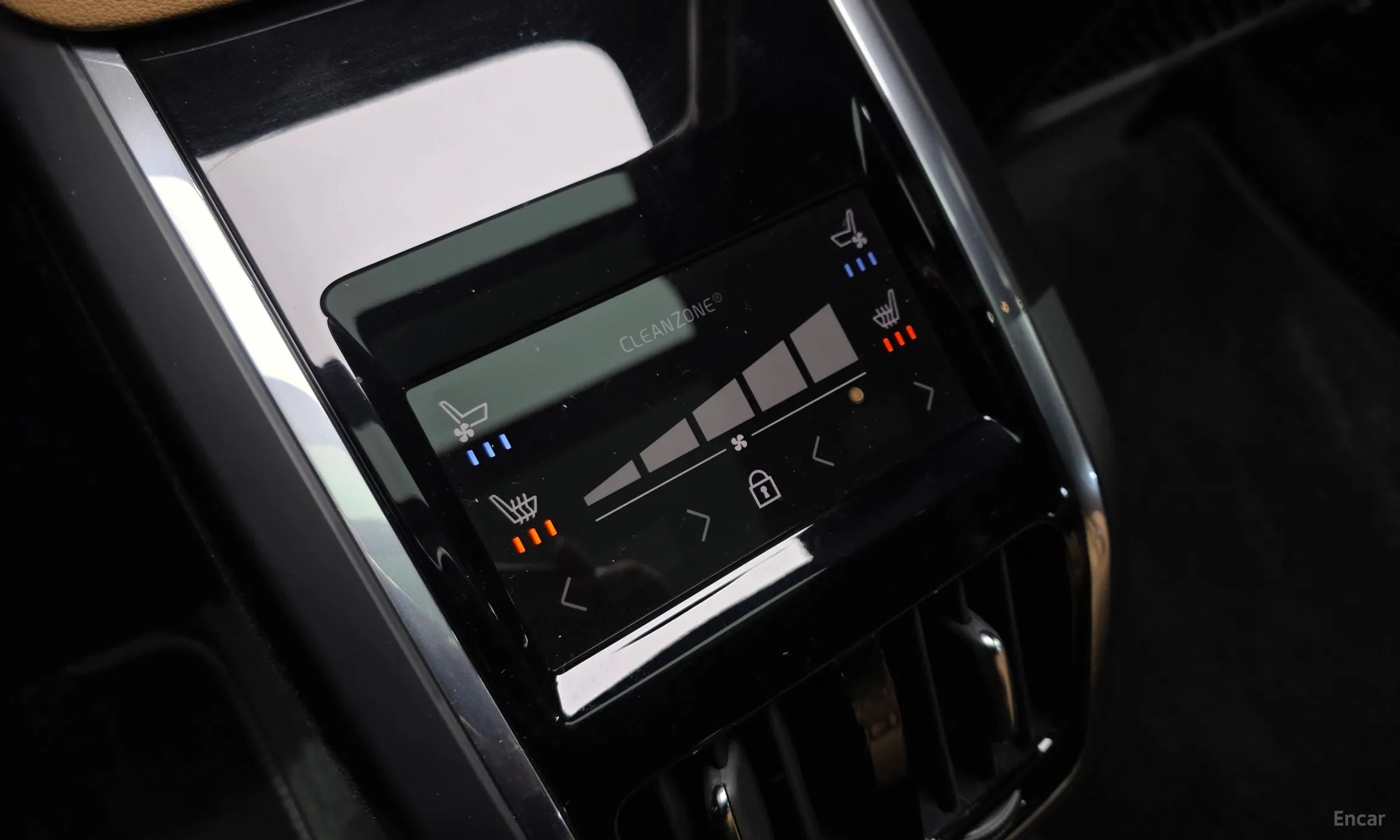 Volvo S90 превью 19