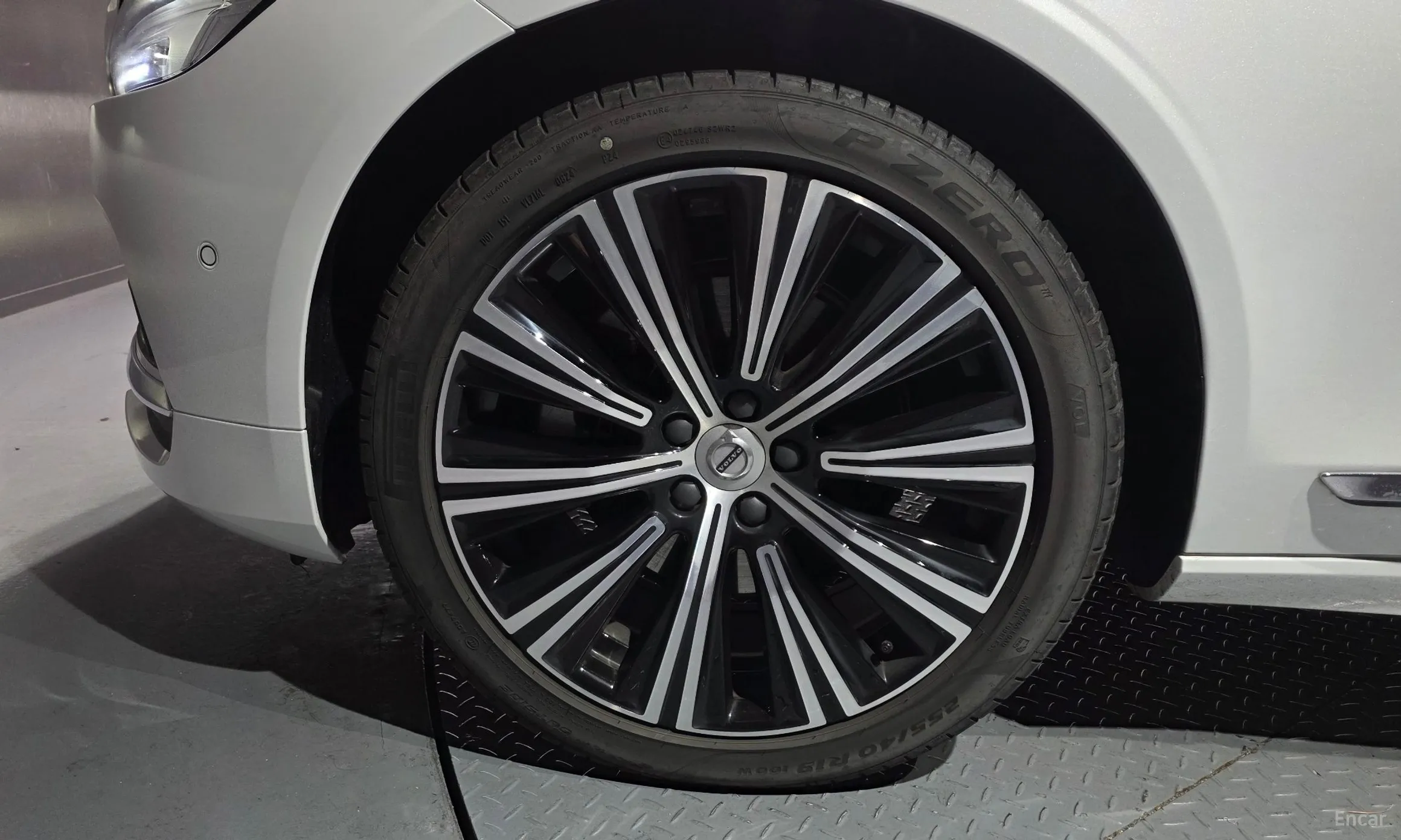 Volvo S90 превью 5
