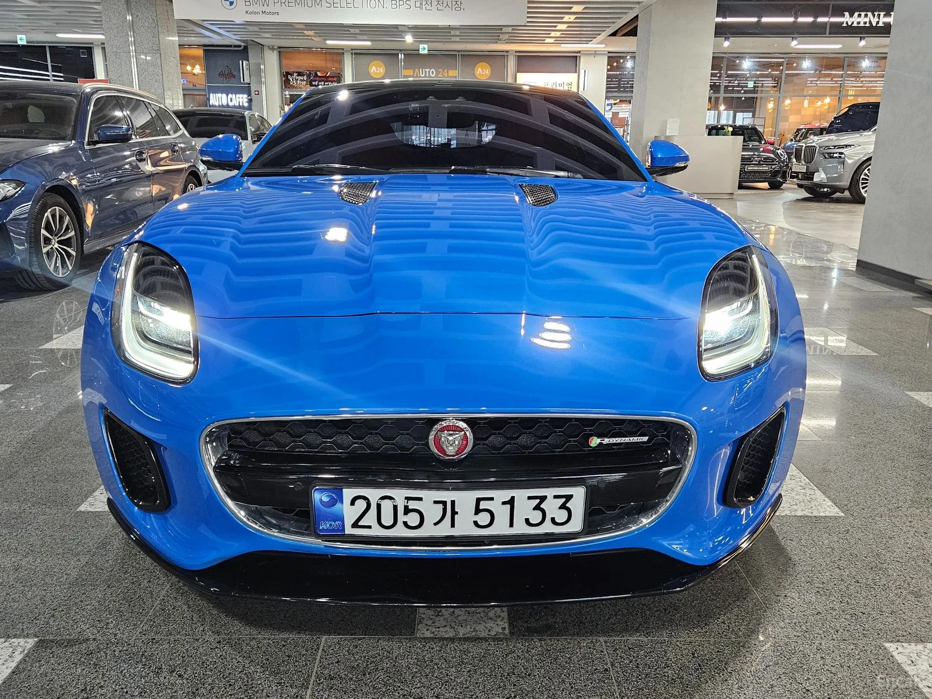 Jaguar F-TYPE превью 3