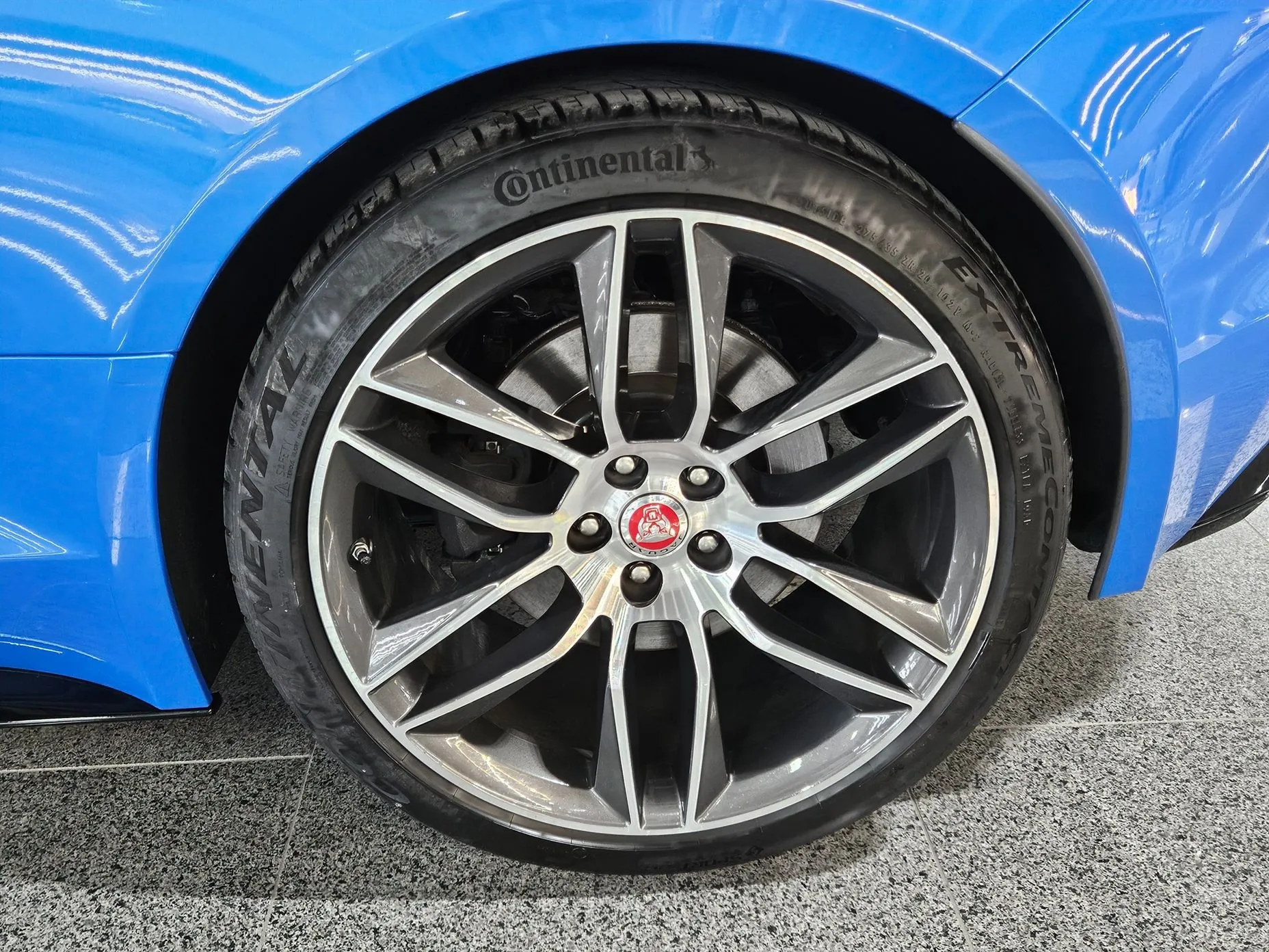 Jaguar F-TYPE превью 5