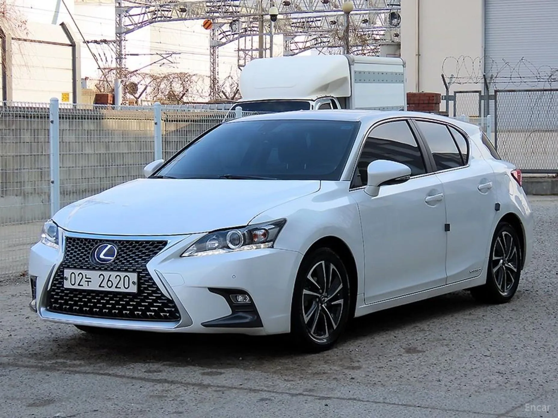 Lexus CT200h