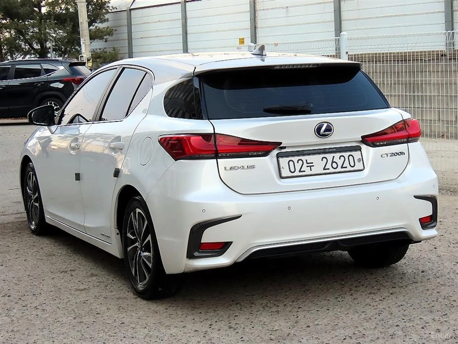 Lexus CT200h превью 3