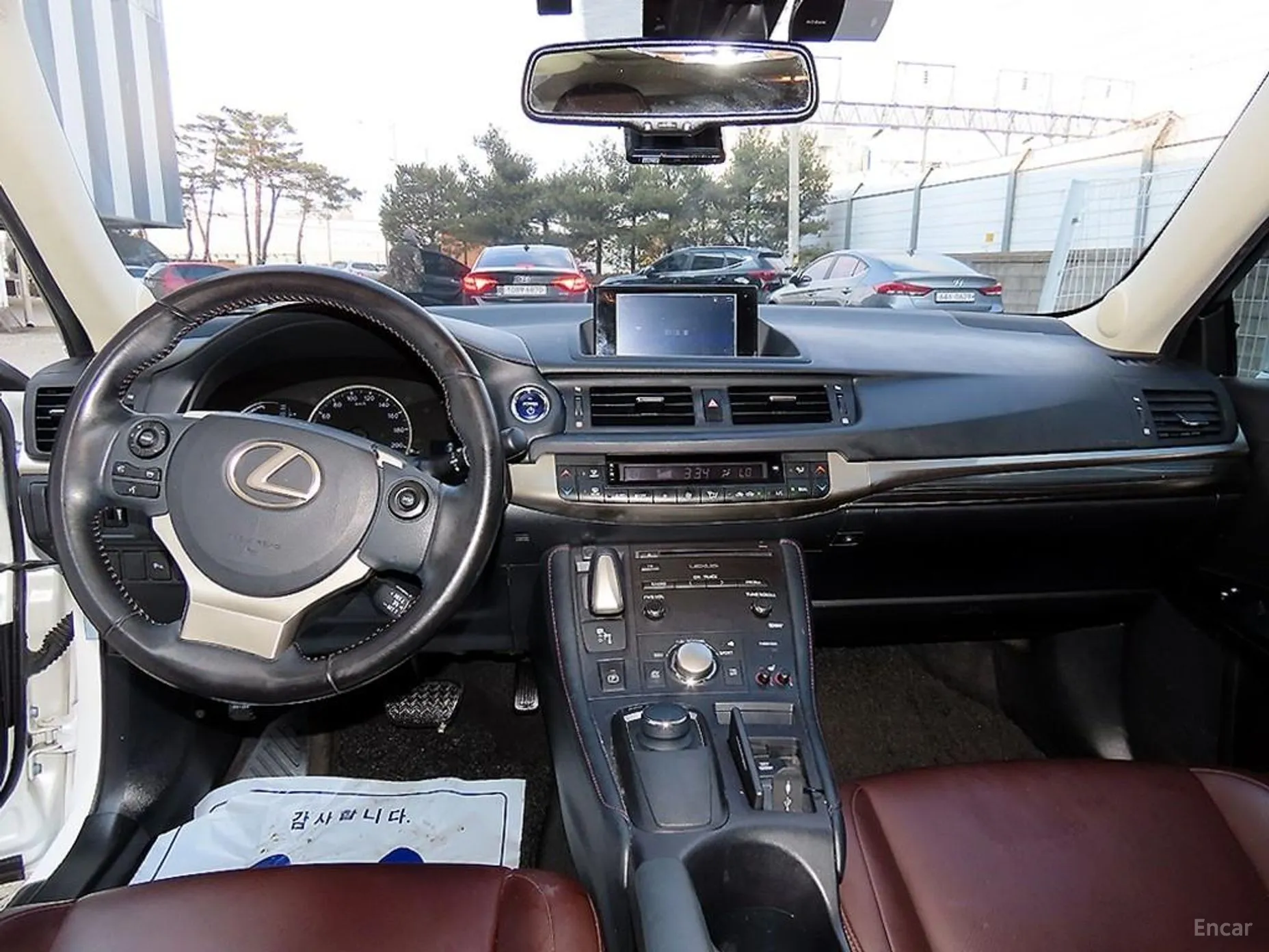 Lexus CT200h превью 7