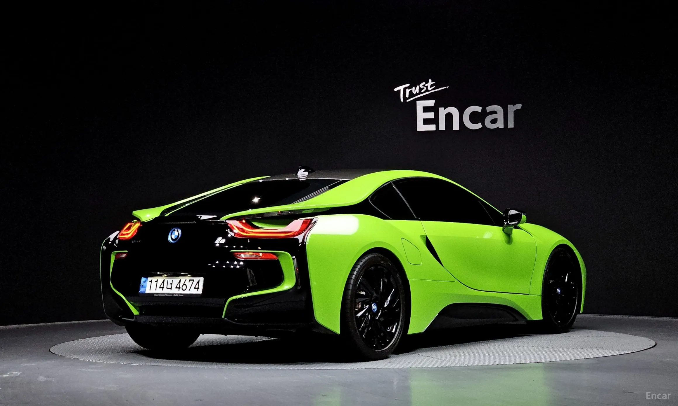 BMW i8