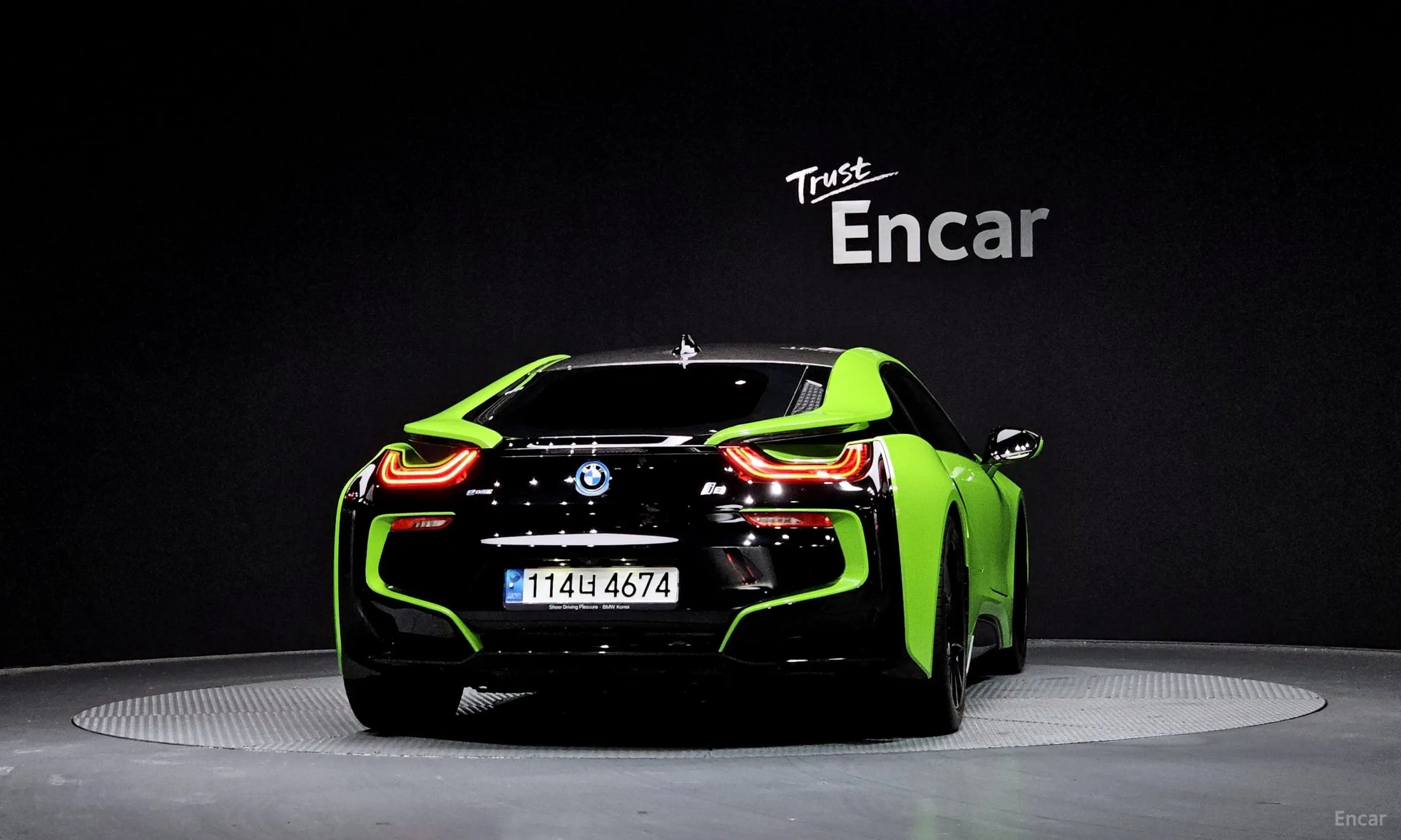 BMW i8 превью 4