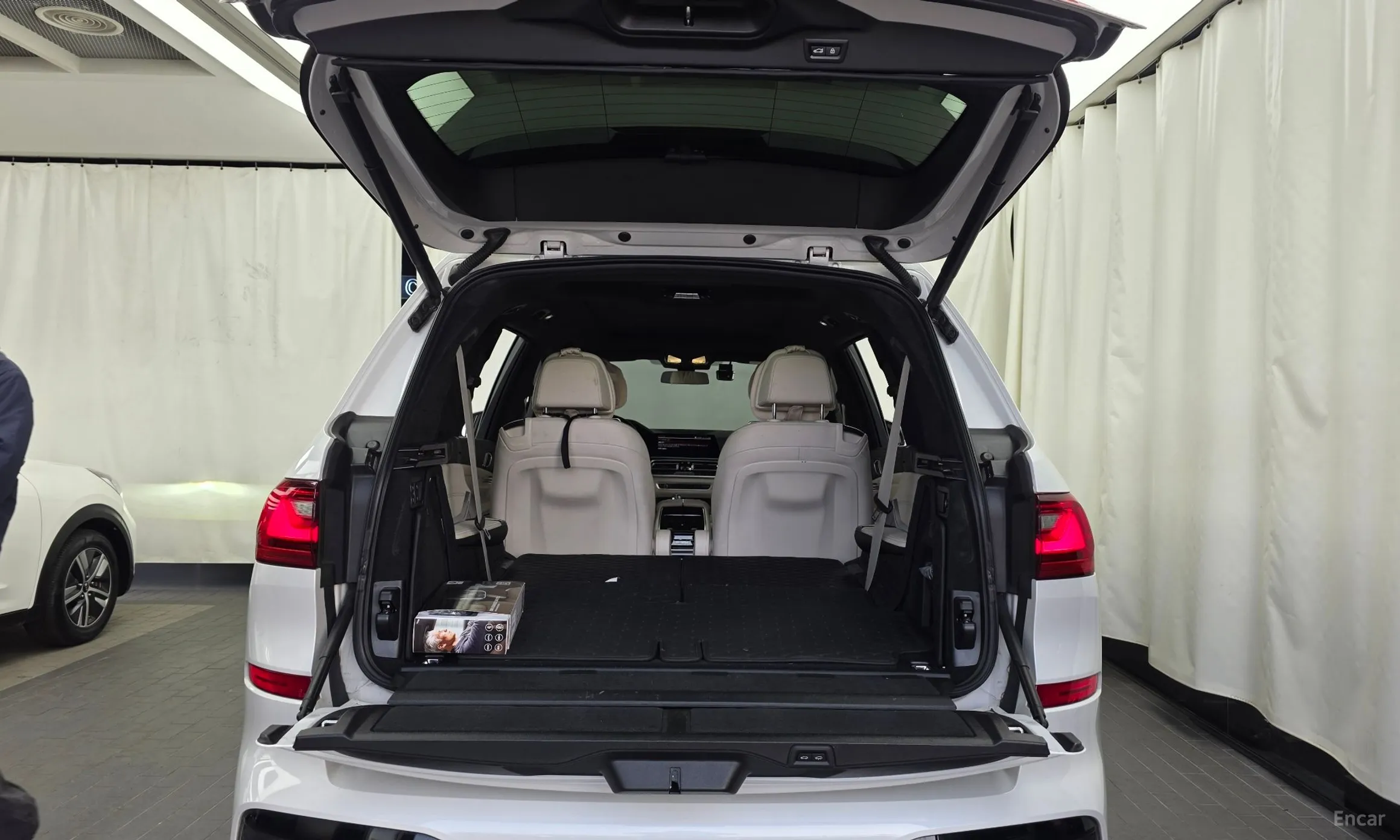 BMW X7 (G07) превью 20
