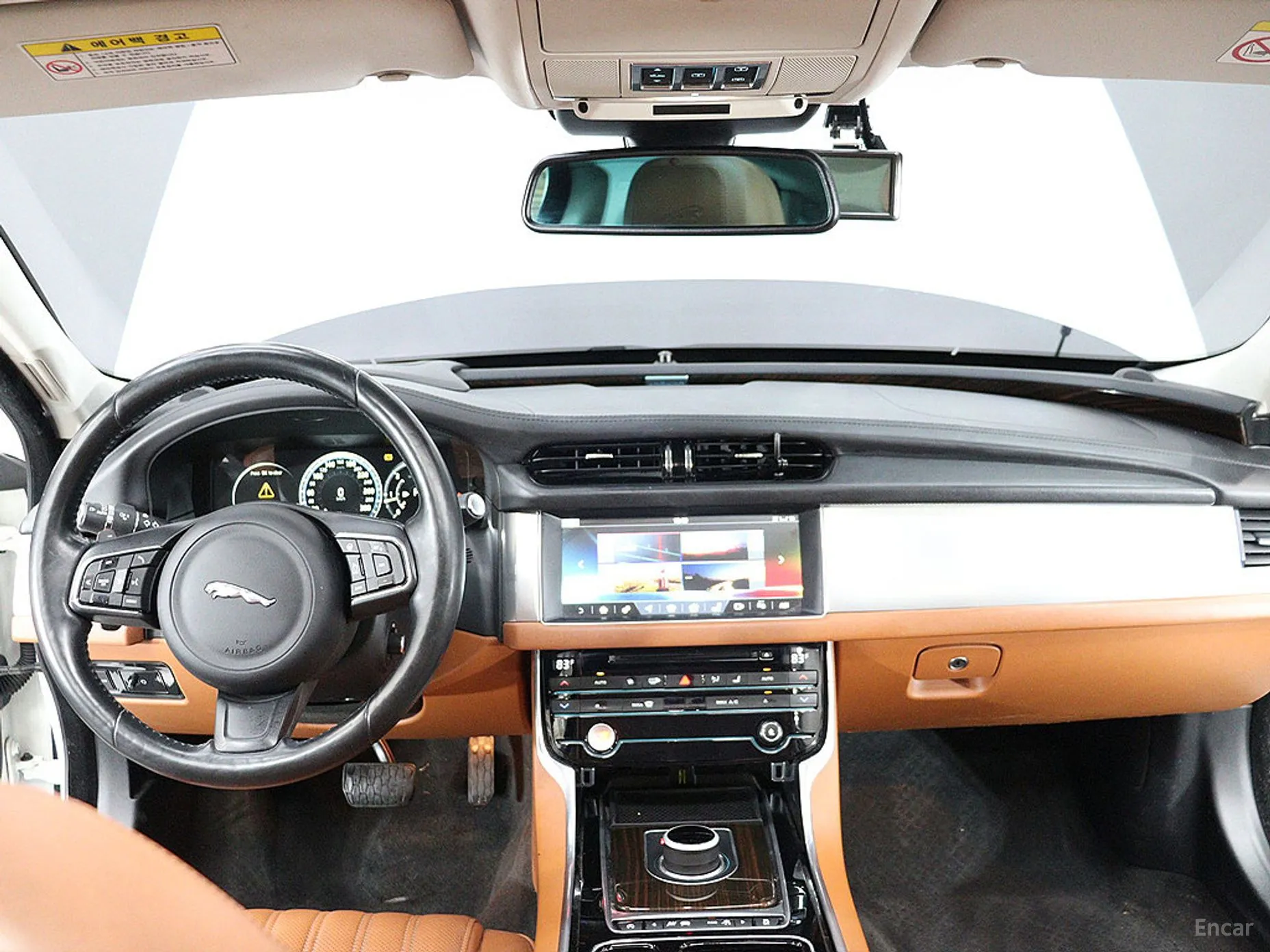 Jaguar XF (x260) превью 16