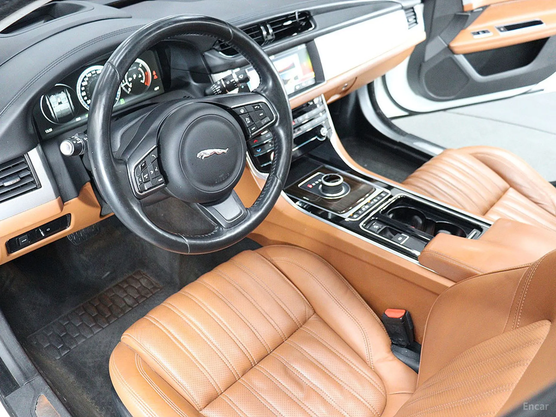 Jaguar XF (x260) превью 19
