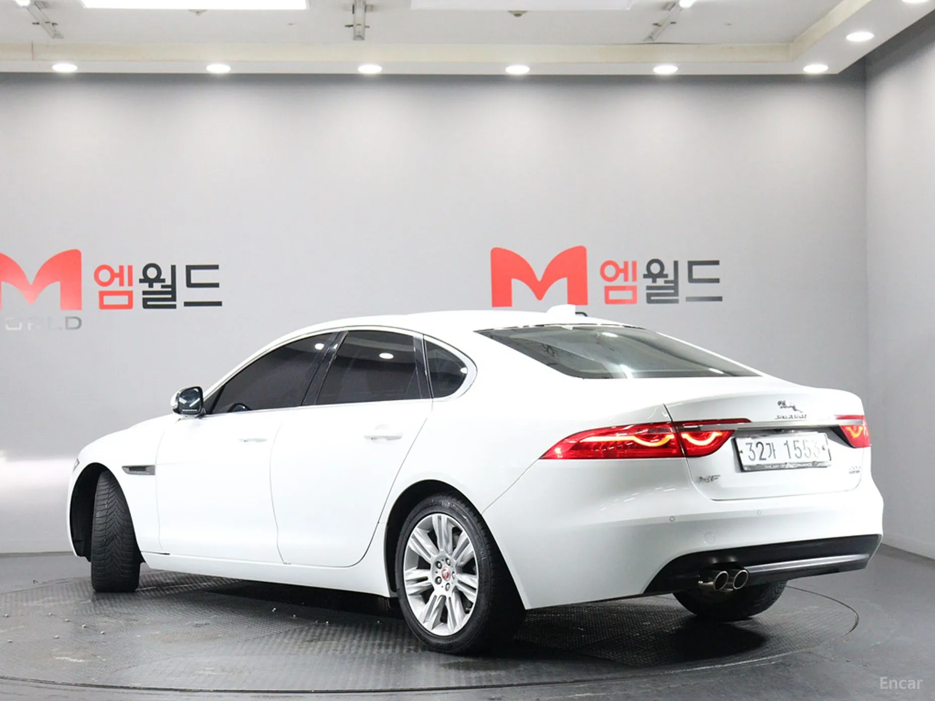 Jaguar XF (x260) превью 4
